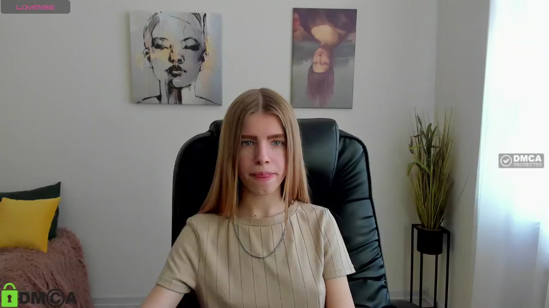 Gallery image thumbnail from Goldy_Emma's myfreecams stream on, 01/13/2025, 09:32 image 12 of 20