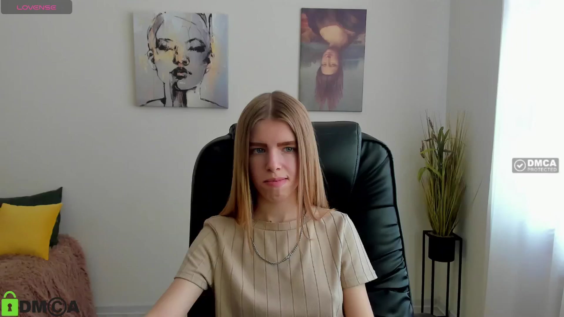 Gallery image thumbnail from Goldy_Emma's myfreecams stream on, 01/13/2025, 09:32 image 18 of 20