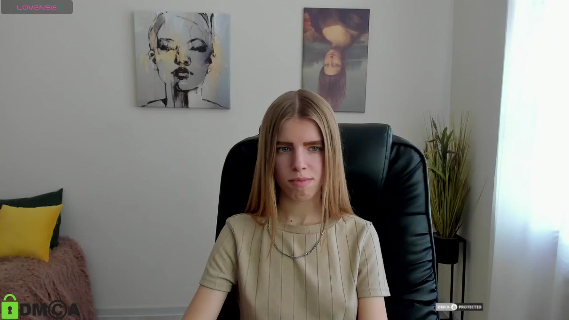 Gallery image thumbnail from Goldy_Emma's myfreecams stream on, 01/13/2025, 12:00 image 13 of 20