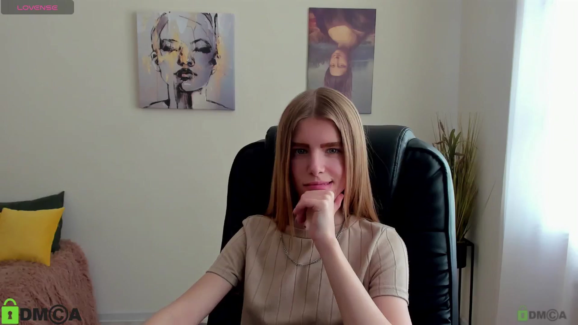 Gallery image thumbnail from Goldy_Emma's myfreecams stream on, 01/13/2025, 12:30 image 9 of 20