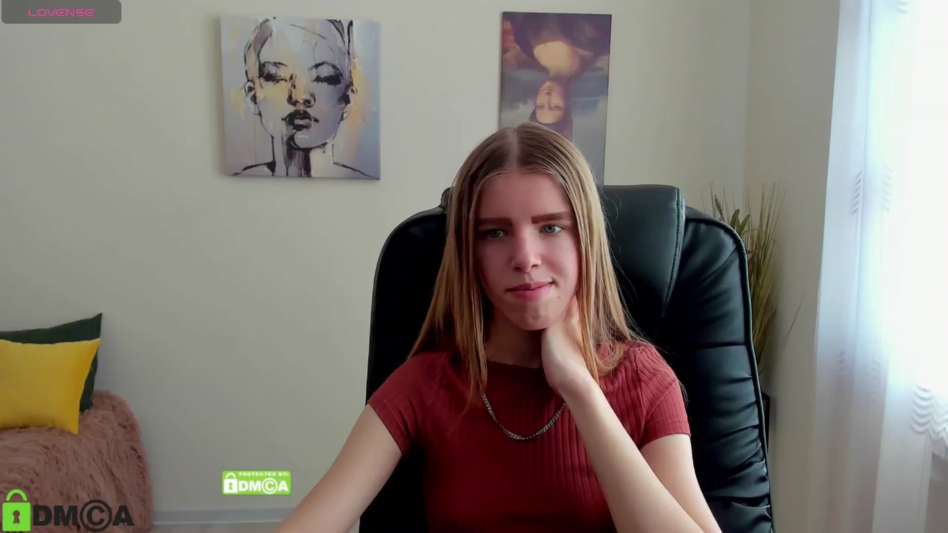 Gallery image thumbnail from Goldy_Emma's myfreecams stream on, 01/14/2025, 11:47 image 17 of 20