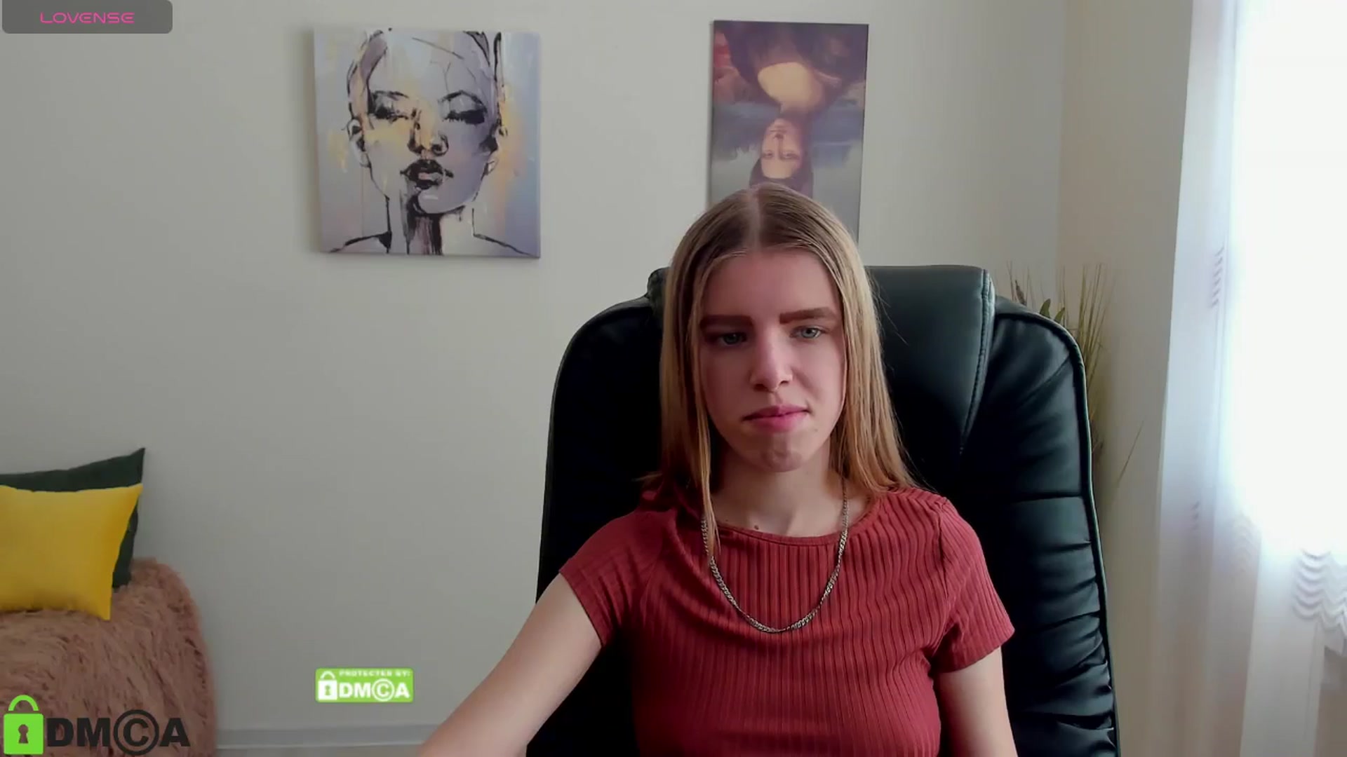 Gallery image thumbnail from Goldy_Emma's myfreecams stream on, 01/14/2025, 12:34 image 17 of 20