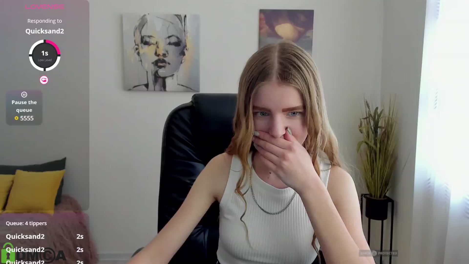 Gallery image thumbnail from Goldy_Emma's myfreecams stream on, 01/15/2025, 09:01 image 12 of 20