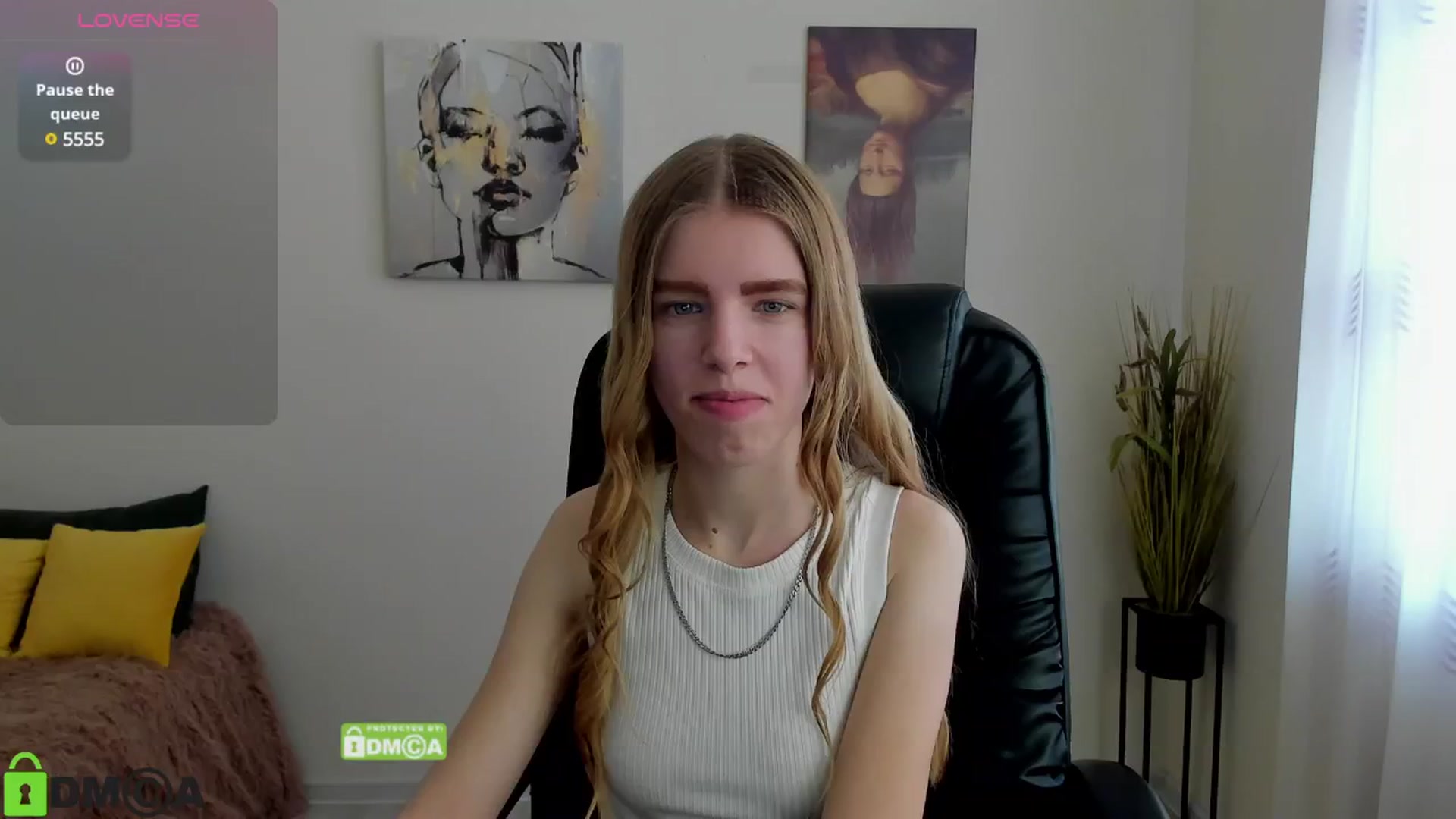 Gallery image thumbnail from Goldy_Emma's myfreecams stream on, 01/15/2025, 09:01 image 4 of 20