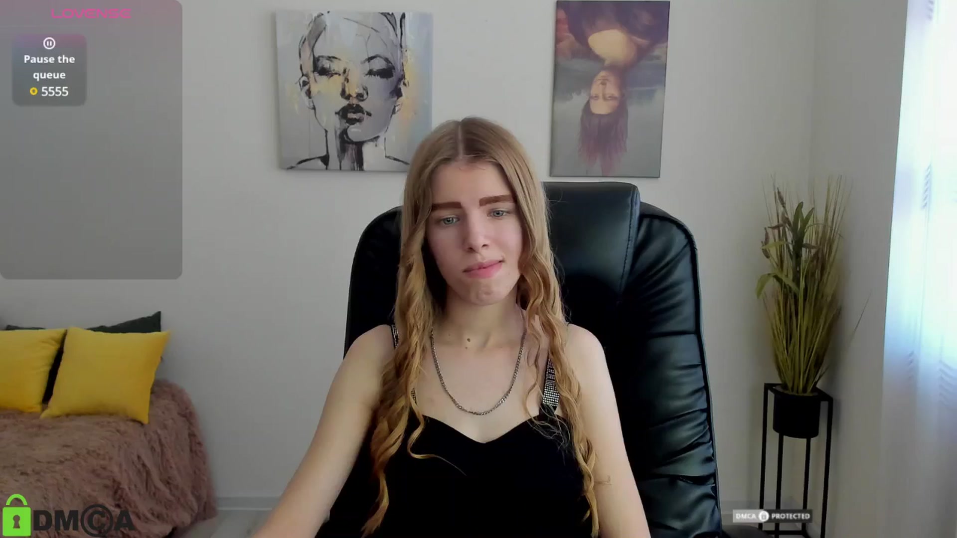 Gallery image thumbnail from Goldy_Emma's myfreecams stream on, 01/17/2025, 08:38 image 19 of 20