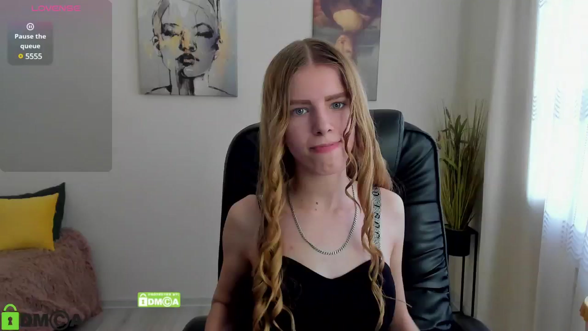 Gallery image thumbnail from Goldy_Emma's myfreecams stream on, 01/21/2025, 09:01 image 5 of 20