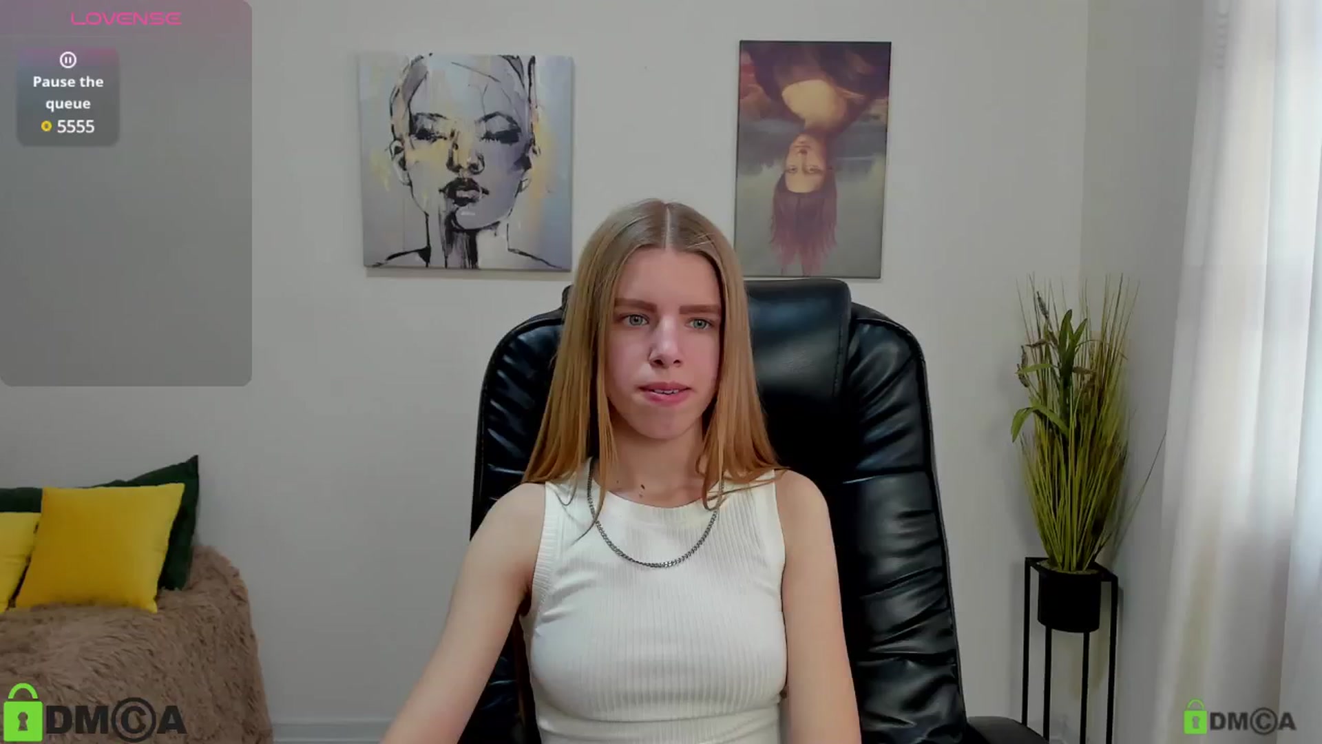 Gallery image thumbnail from Goldy_Emma's myfreecams stream on, 01/28/2025, 11:35 image 4 of 20