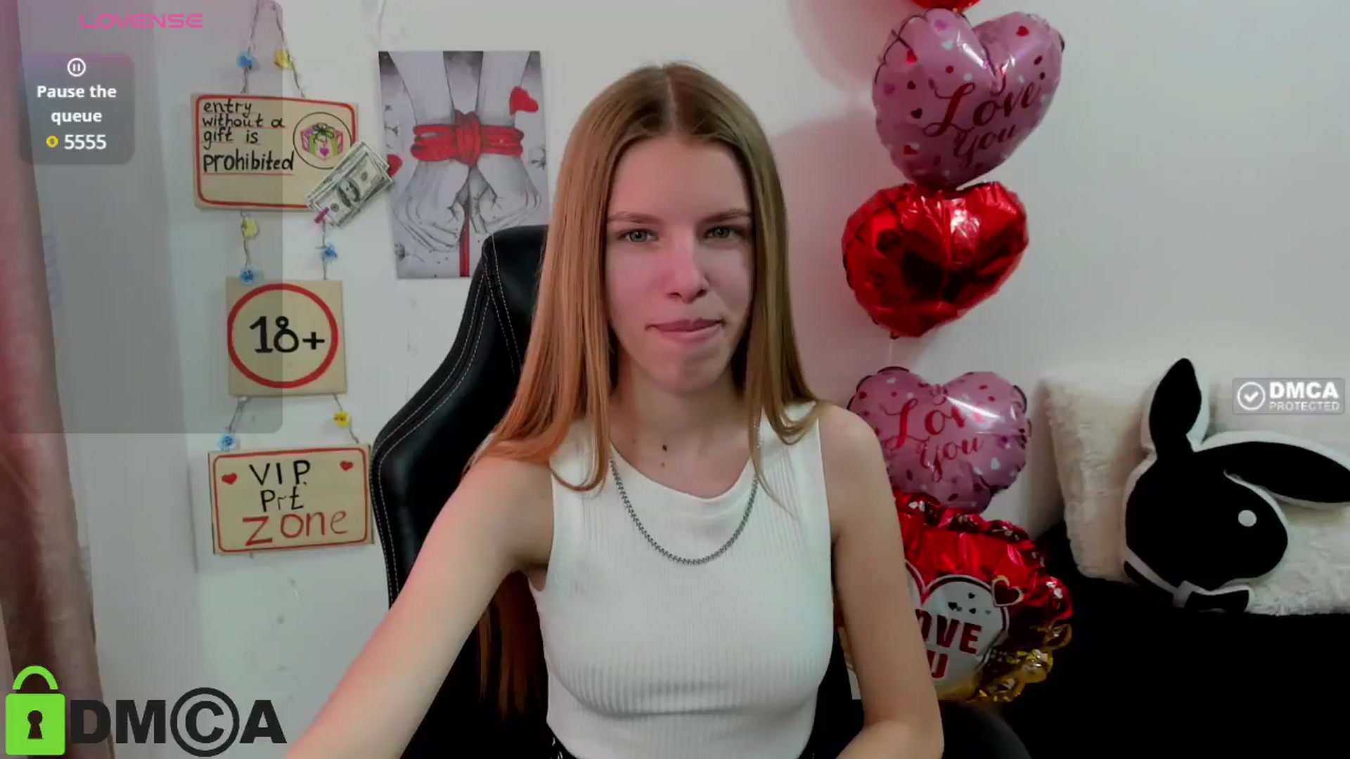 Gallery image thumbnail from Goldy_Emma's myfreecams stream on, 02/19/2025, 09:29 image 1 of 20