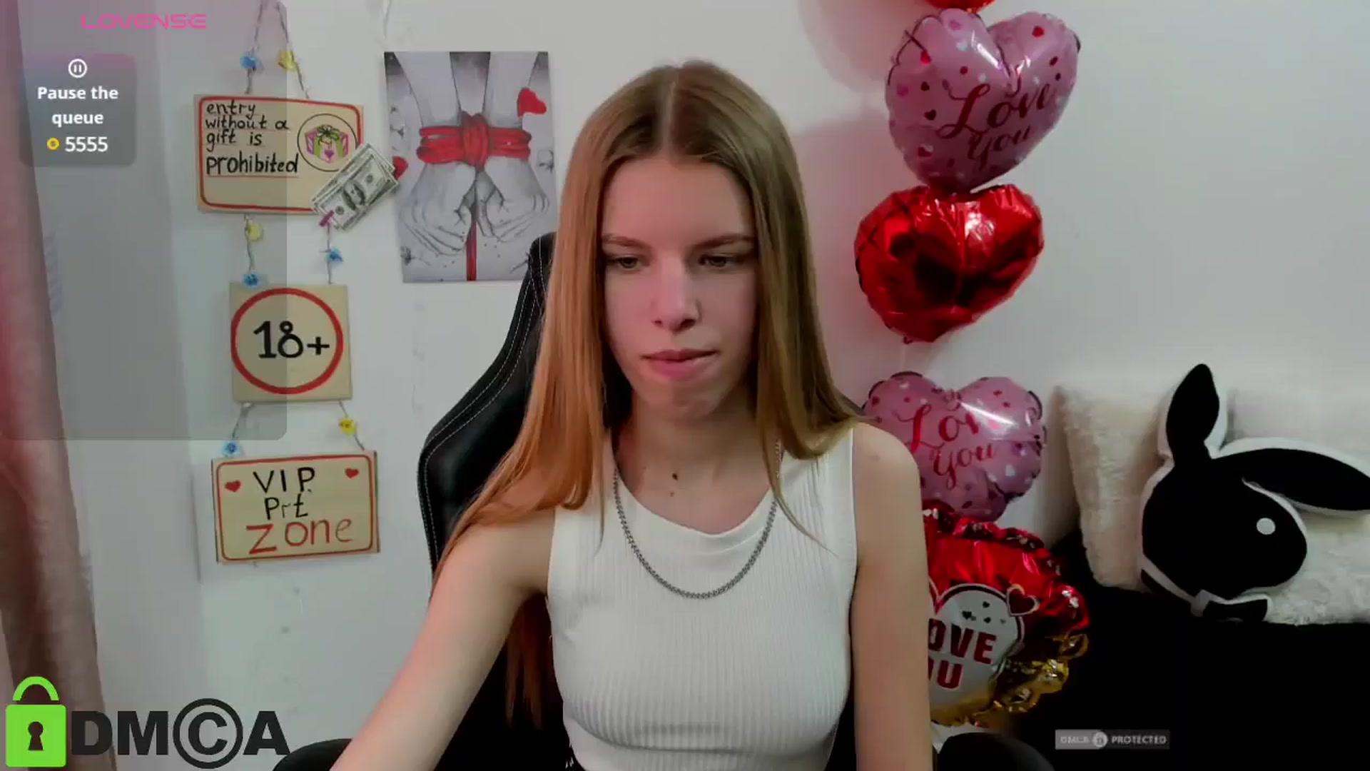 Gallery image thumbnail from Goldy_Emma's myfreecams stream on, 02/19/2025, 09:29 image 7 of 20