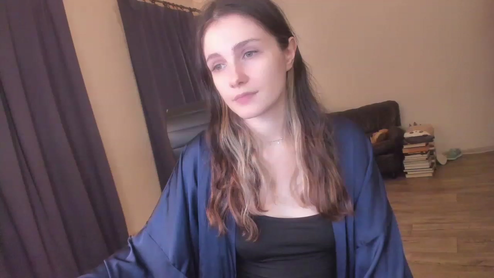 Gallery image thumbnail from Golightly_9's myfreecams stream on, 12/27/2022, 21:58 image 18 of 20