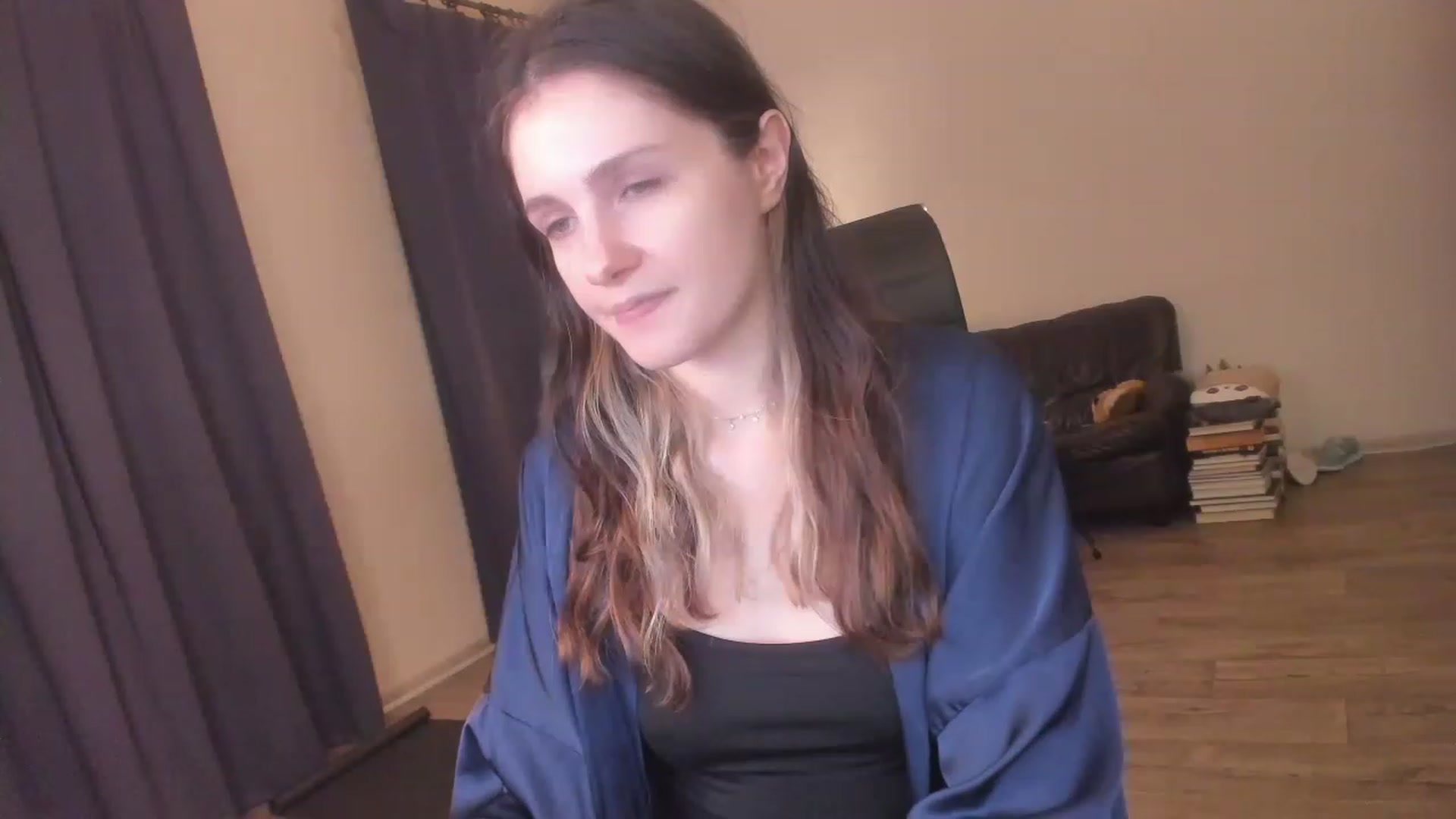 Gallery image thumbnail from Golightly_9's myfreecams stream on, 12/27/2022, 21:58 image 20 of 20