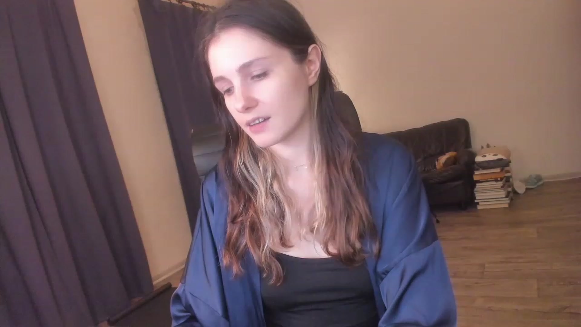 Gallery image thumbnail from Golightly_9's myfreecams stream on, 12/27/2022, 21:58 image 16 of 20