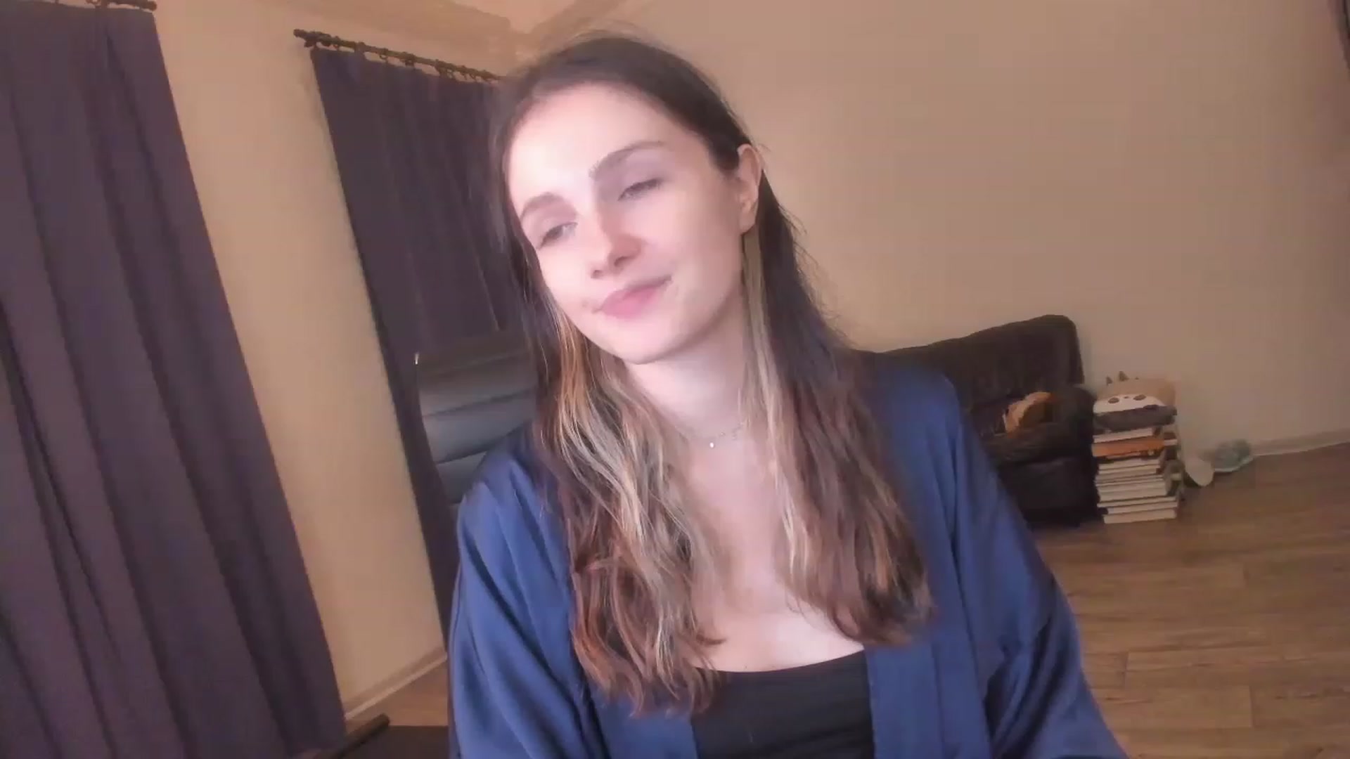 Gallery image thumbnail from Golightly_9's myfreecams stream on, 12/27/2022, 21:58 image 11 of 20
