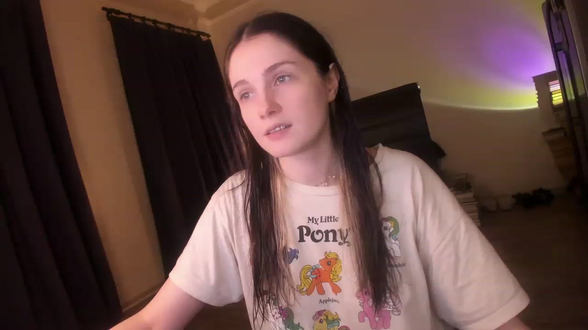 Gallery image thumbnail from Golightly_9's myfreecams stream on, 03/12/2023, 20:50 image 13 of 20