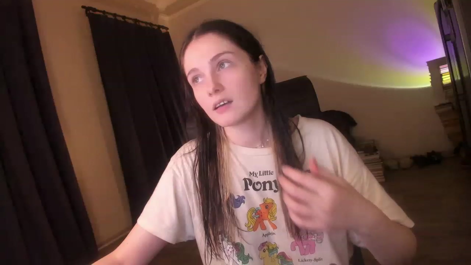Gallery image thumbnail from Golightly_9's myfreecams stream on, 03/12/2023, 20:50 image 12 of 20
