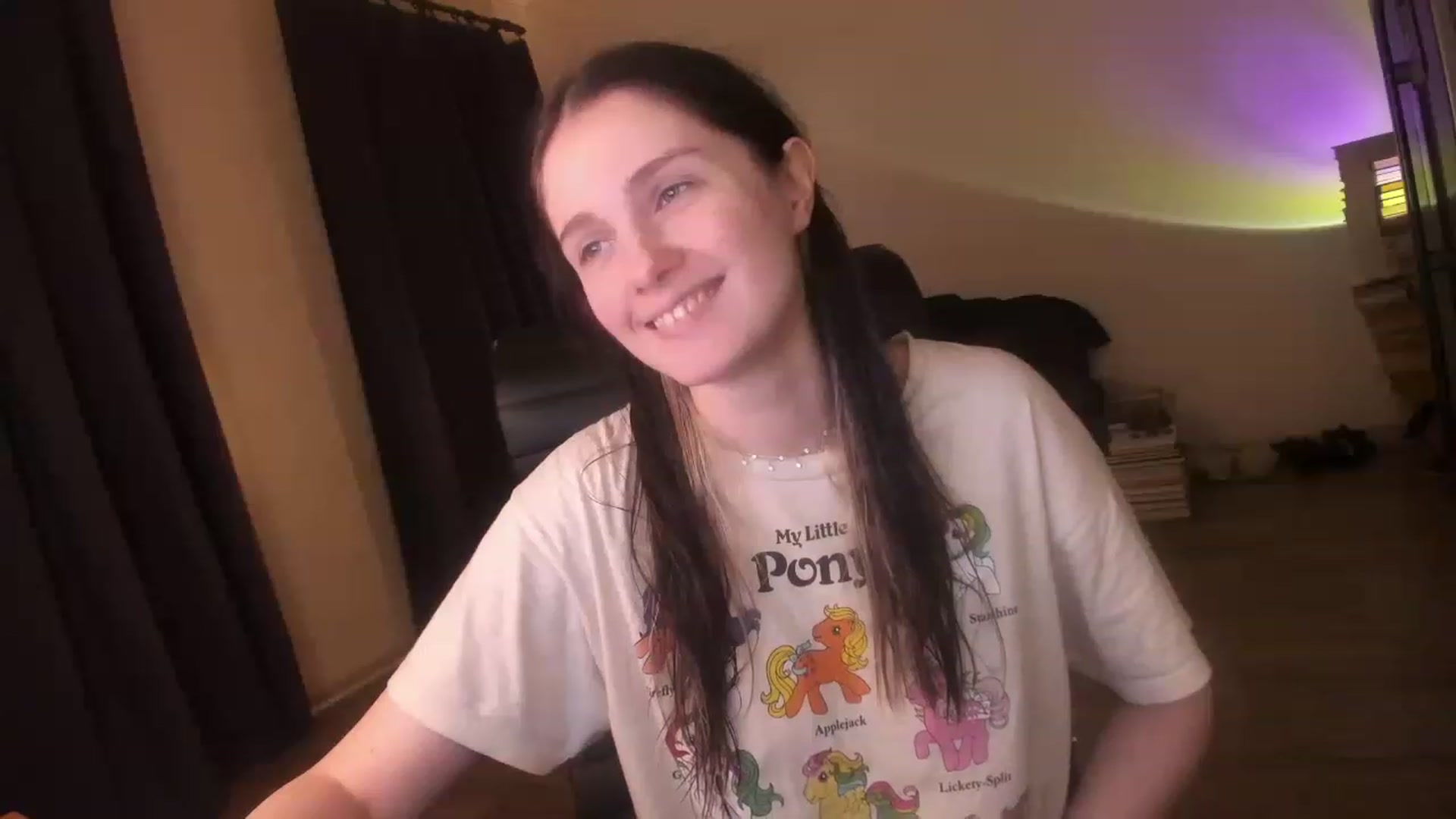 Gallery image thumbnail from Golightly_9's myfreecams stream on, 03/12/2023, 20:50 image 6 of 20