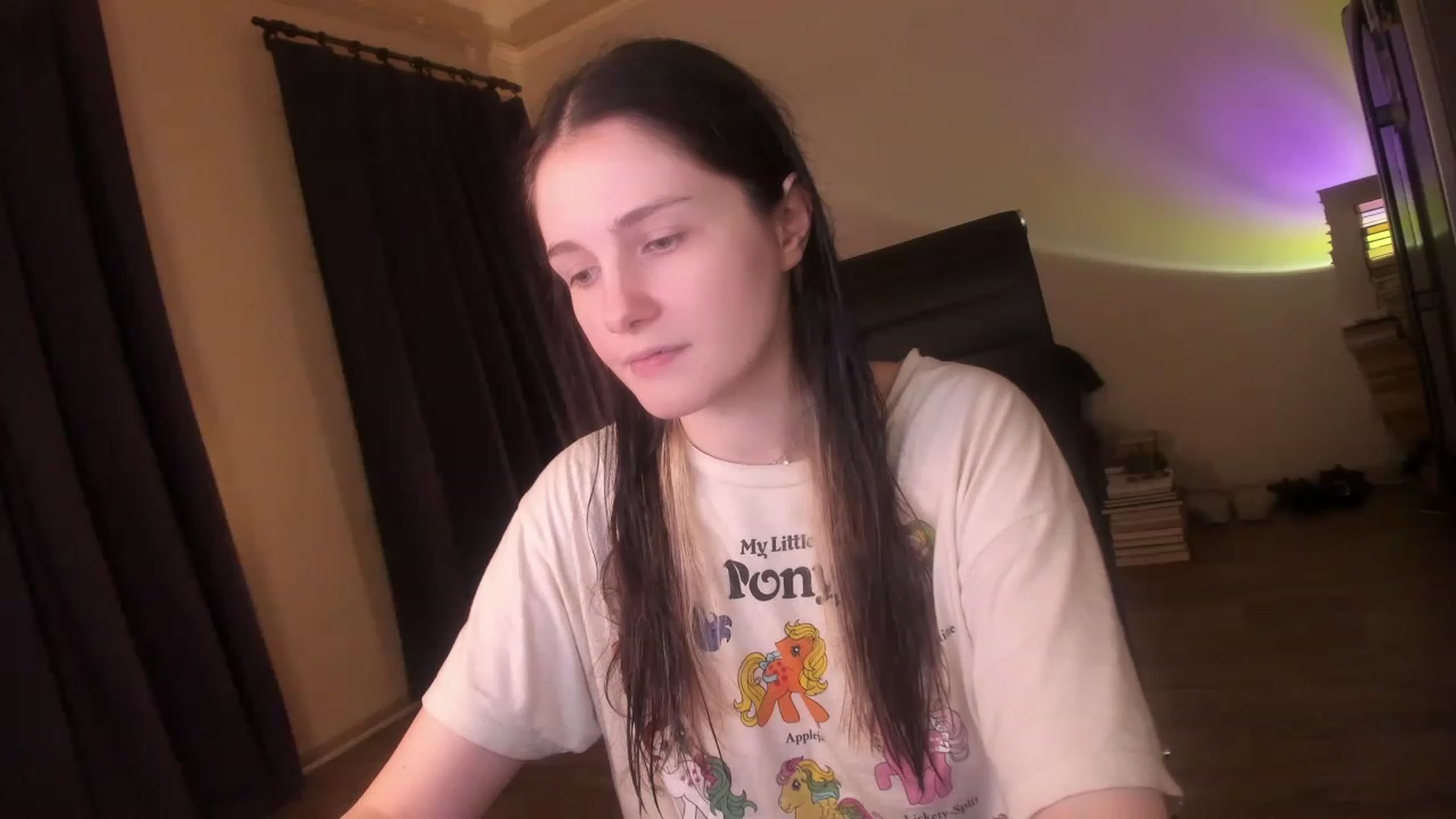 Gallery image thumbnail from Golightly_9's myfreecams stream on, 03/12/2023, 20:50 image 20 of 20