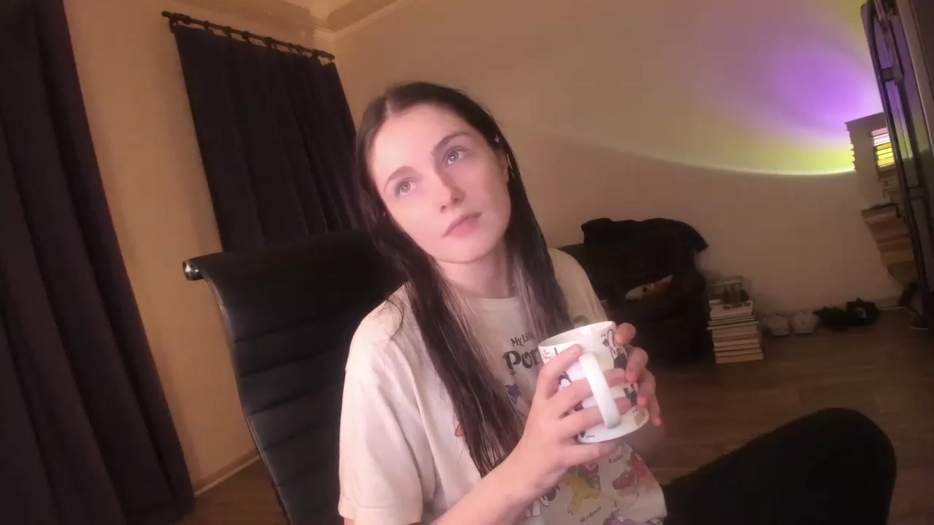 Gallery image thumbnail from Golightly_9's myfreecams stream on, 03/12/2023, 20:50 image 15 of 20