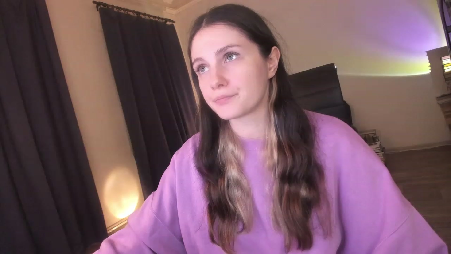 Gallery image thumbnail from Golightly_9's myfreecams stream on, 04/06/2023, 22:02 image 17 of 20