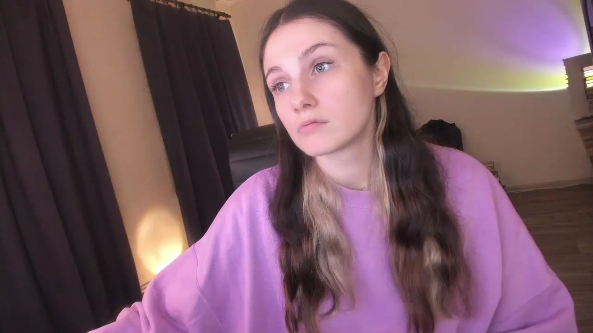 Gallery image thumbnail from Golightly_9's myfreecams stream on, 04/06/2023, 22:02 image 6 of 20