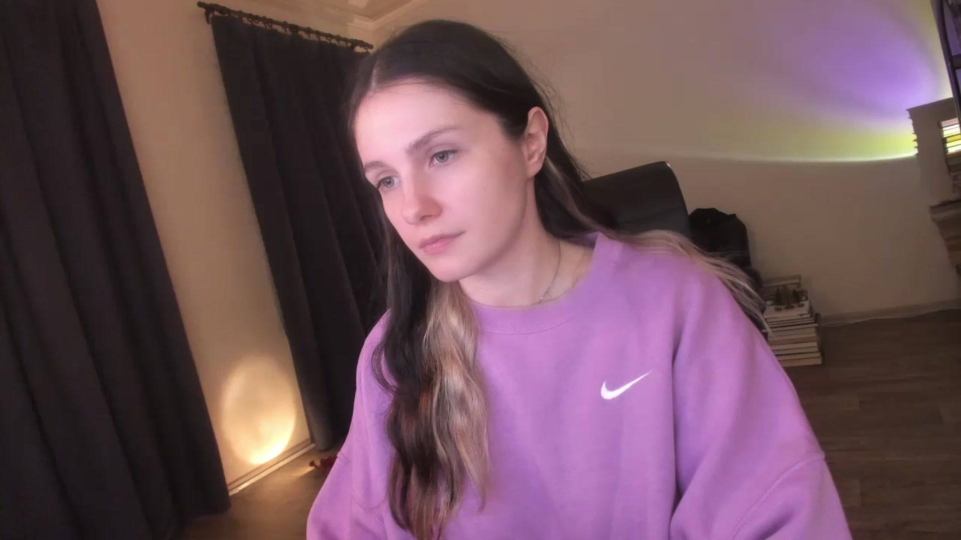 Gallery image thumbnail from Golightly_9's myfreecams stream on, 04/06/2023, 22:02 image 19 of 20
