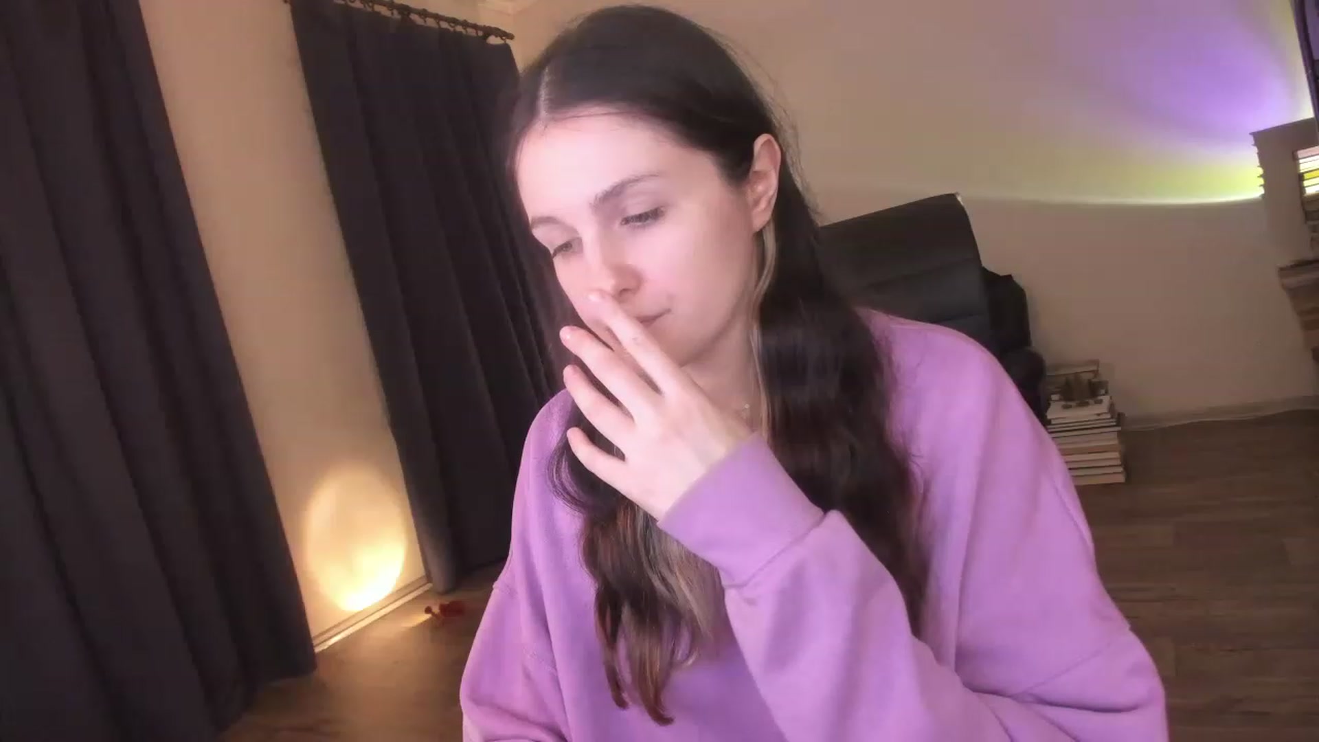 Gallery image thumbnail from Golightly_9's myfreecams stream on, 04/06/2023, 22:02 image 9 of 20