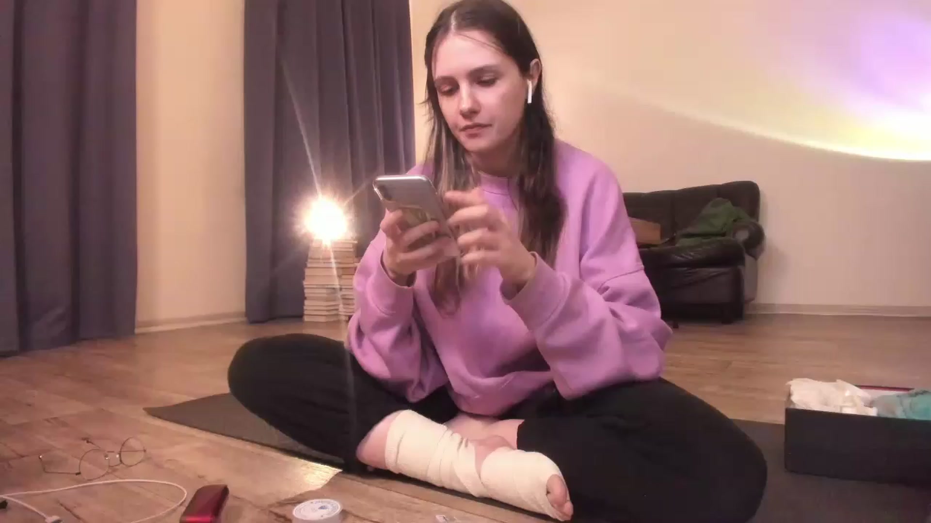 Gallery image thumbnail from Golightly_9's myfreecams stream on, 04/18/2023, 21:00 image 9 of 20