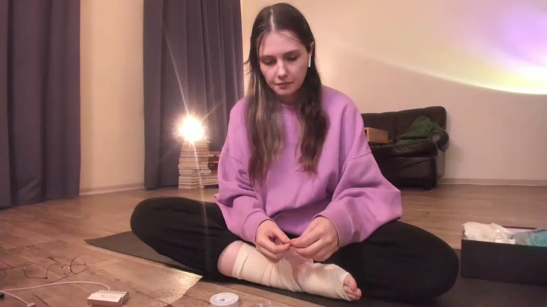 Gallery image thumbnail from Golightly_9's myfreecams stream on, 04/18/2023, 21:00 image 17 of 20