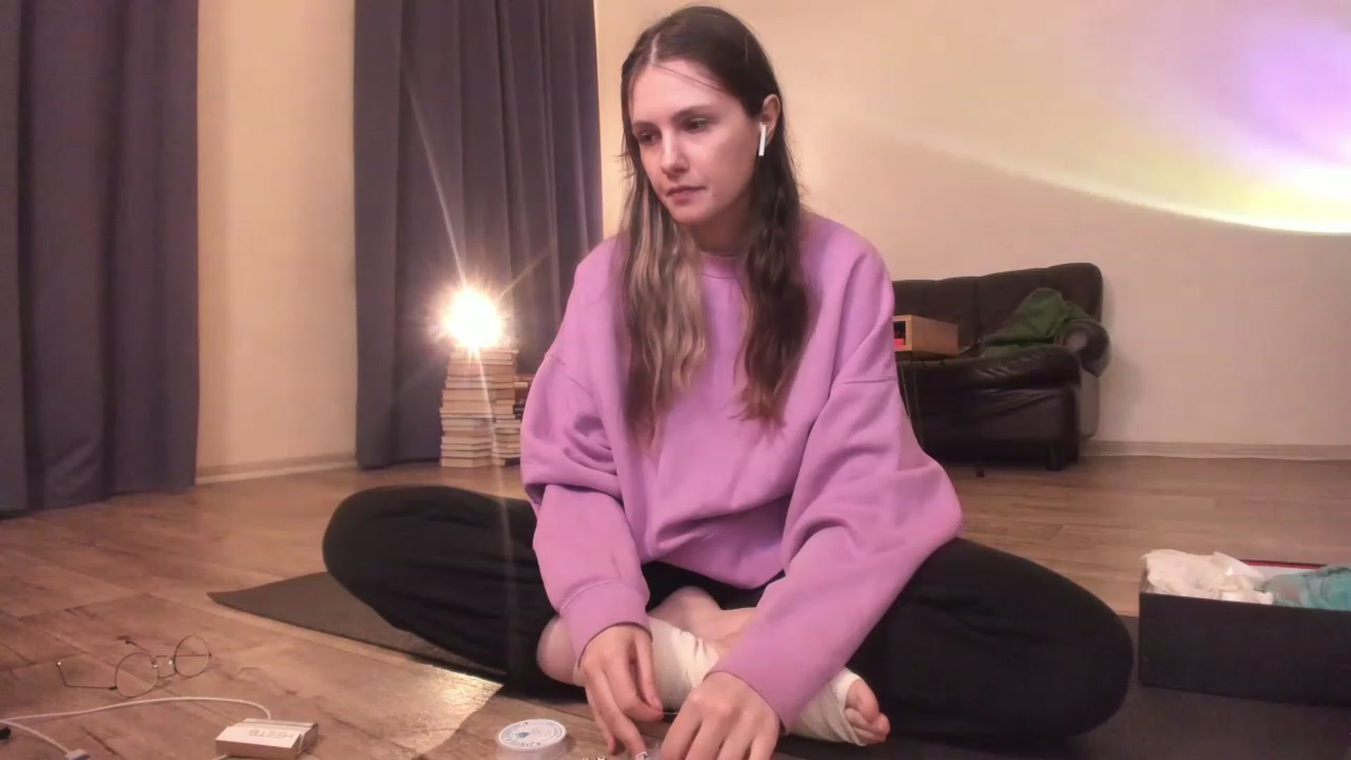 Gallery image thumbnail from Golightly_9's myfreecams stream on, 04/18/2023, 21:00 image 18 of 20