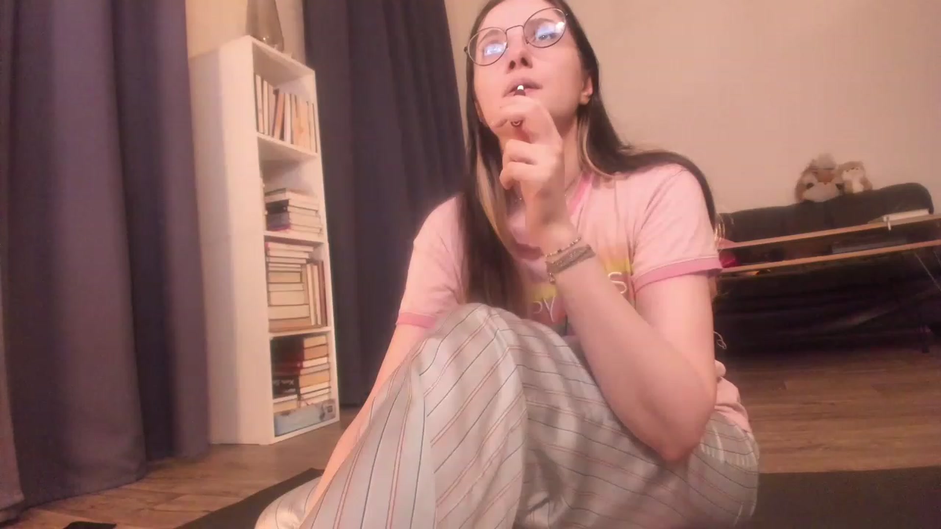 Gallery image thumbnail from Golightly_9's myfreecams stream on, 07/27/2023, 21:03 image 20 of 20