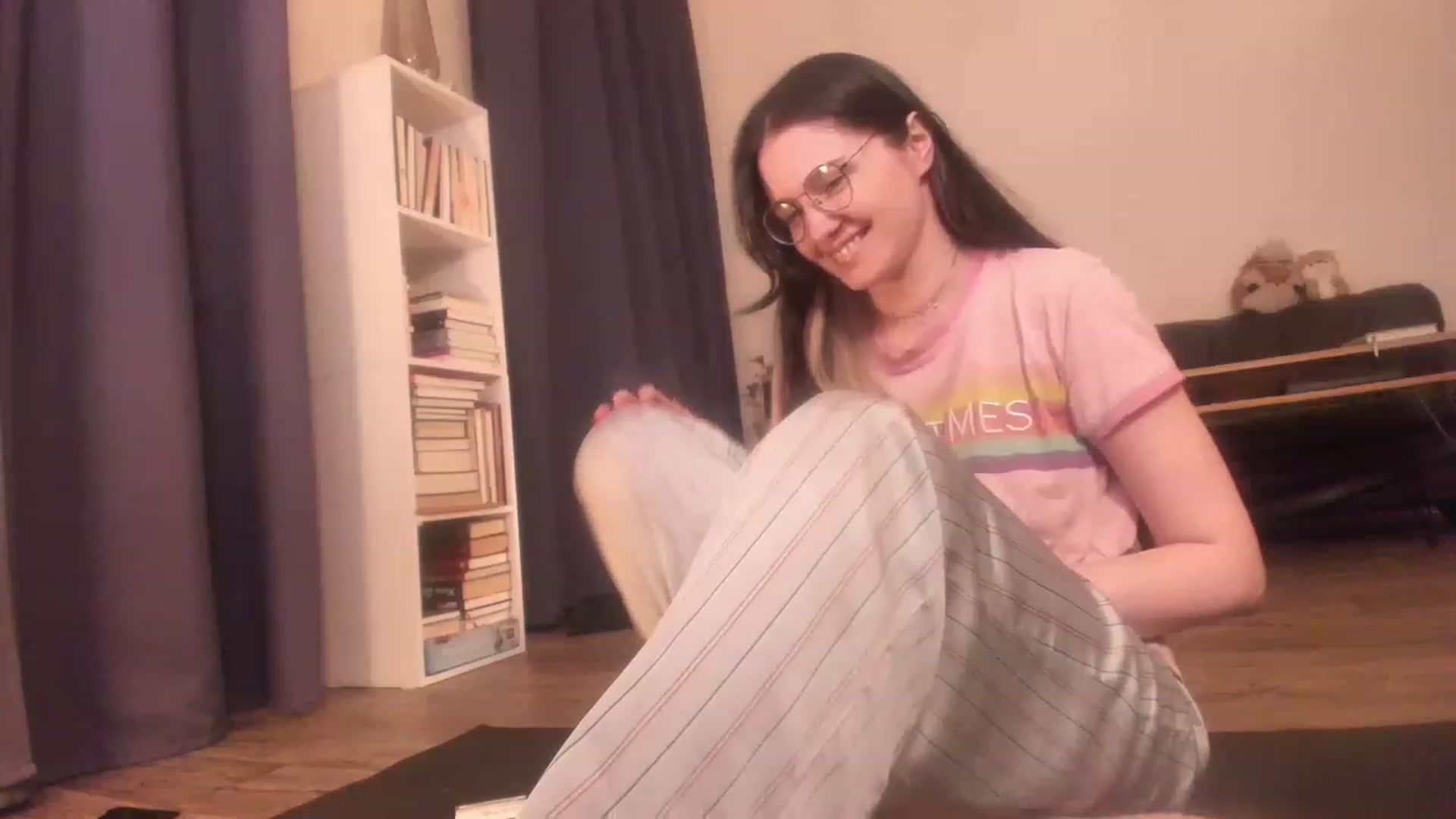 Gallery image thumbnail from Golightly_9's myfreecams stream on, 07/27/2023, 21:03 image 6 of 20