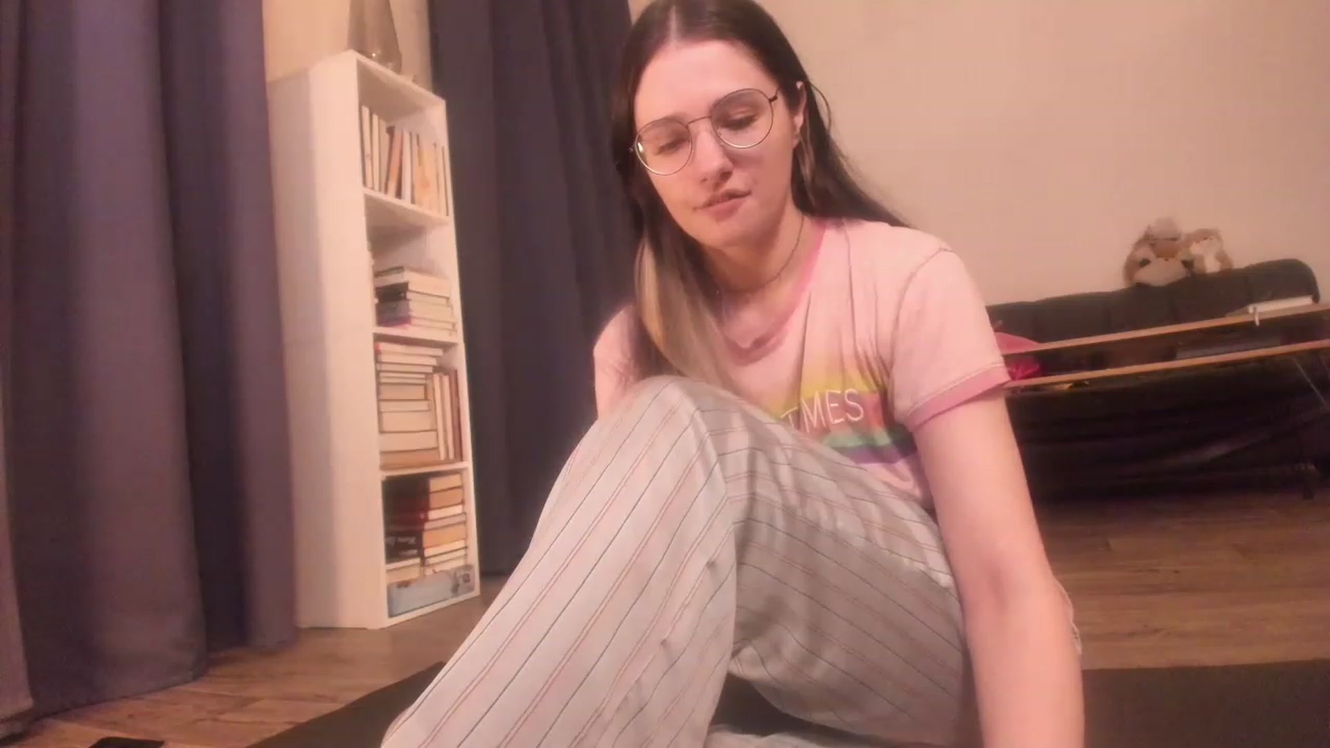 Gallery image thumbnail from Golightly_9's myfreecams stream on, 07/27/2023, 21:03 image 5 of 20
