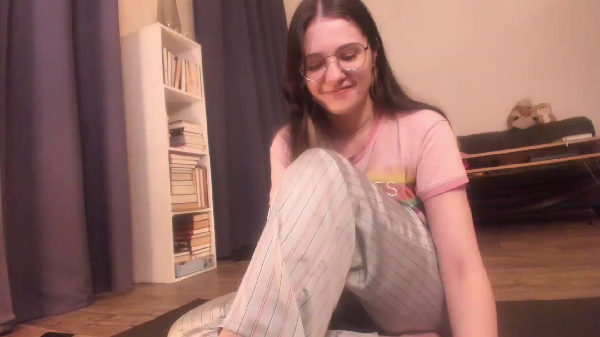 Gallery image thumbnail from Golightly_9's myfreecams stream on, 07/27/2023, 21:03 image 10 of 20