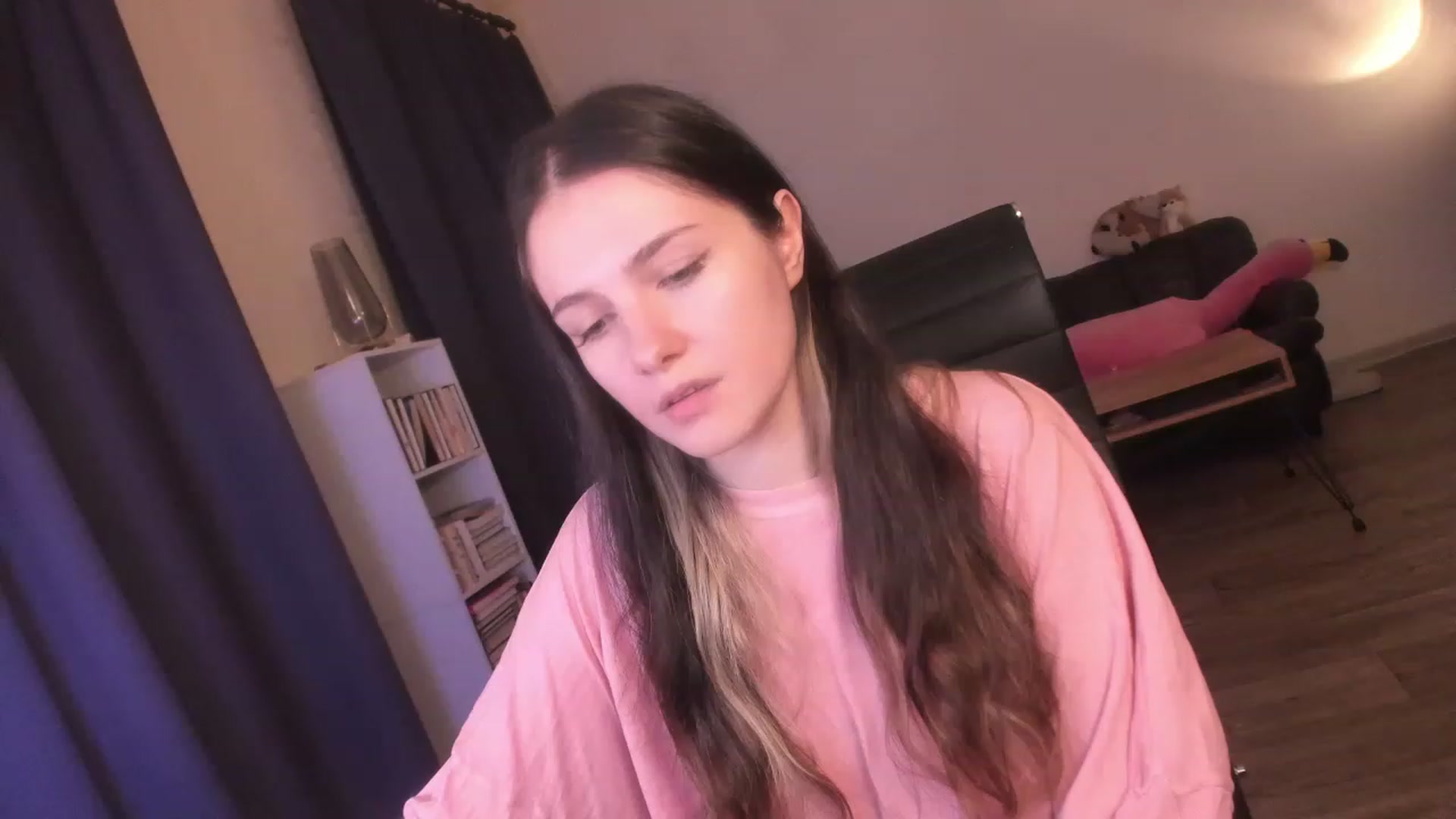 Gallery image thumbnail from Golightly_9's myfreecams stream on, 08/06/2023, 22:13 image 12 of 20
