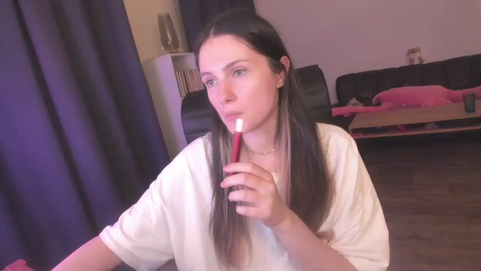 Gallery image thumbnail from Golightly_9's myfreecams stream on, 08/08/2023, 22:11 image 3 of 20