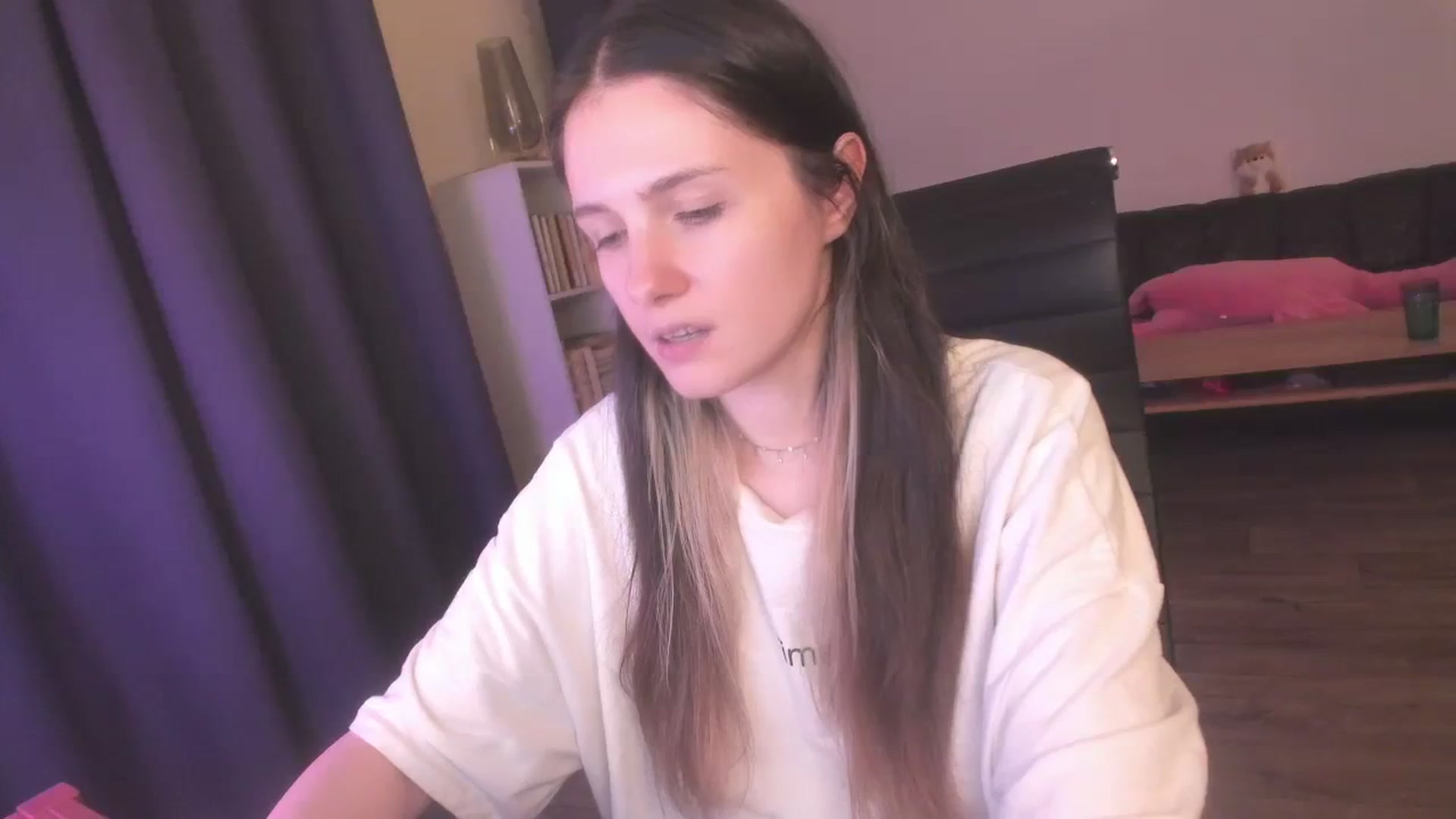 Gallery image thumbnail from Golightly_9's myfreecams stream on, 08/08/2023, 22:11 image 4 of 20