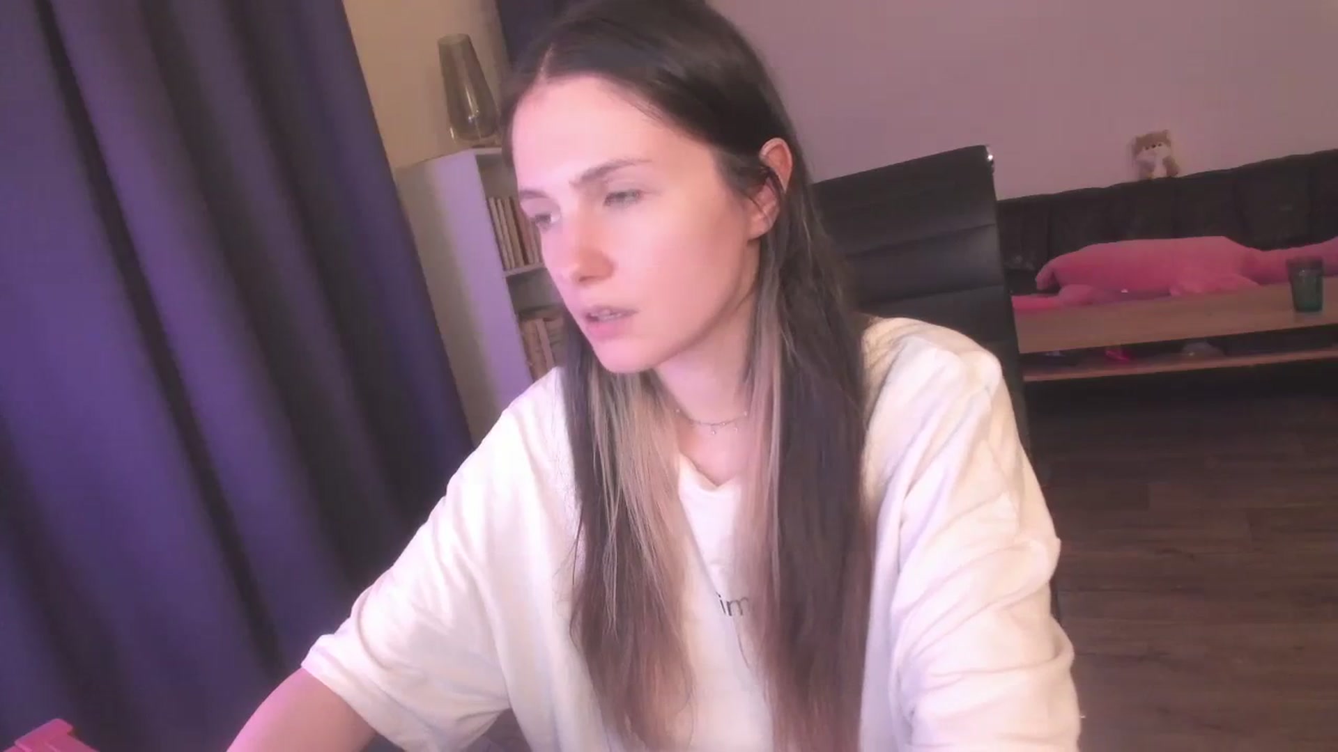 Gallery image thumbnail from Golightly_9's myfreecams stream on, 08/08/2023, 22:11 image 5 of 20