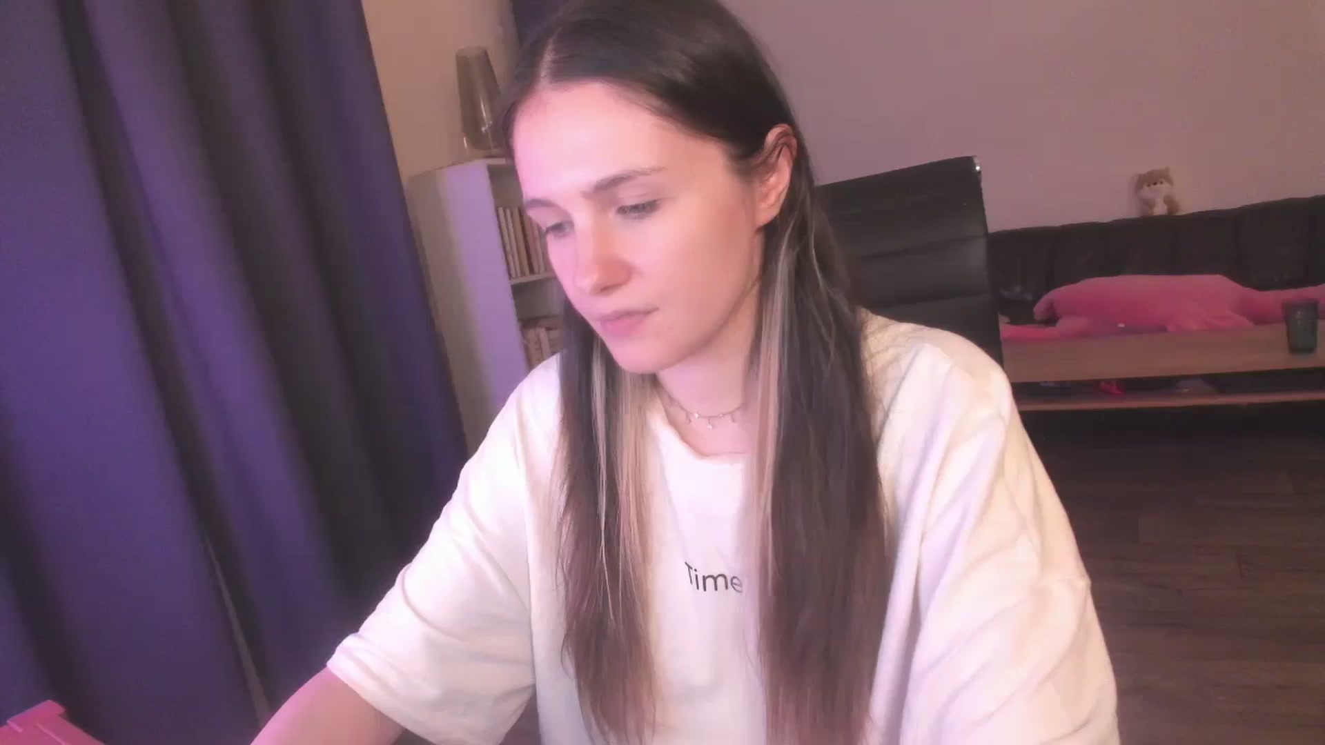 Gallery image thumbnail from Golightly_9's myfreecams stream on, 08/08/2023, 22:11 image 10 of 20