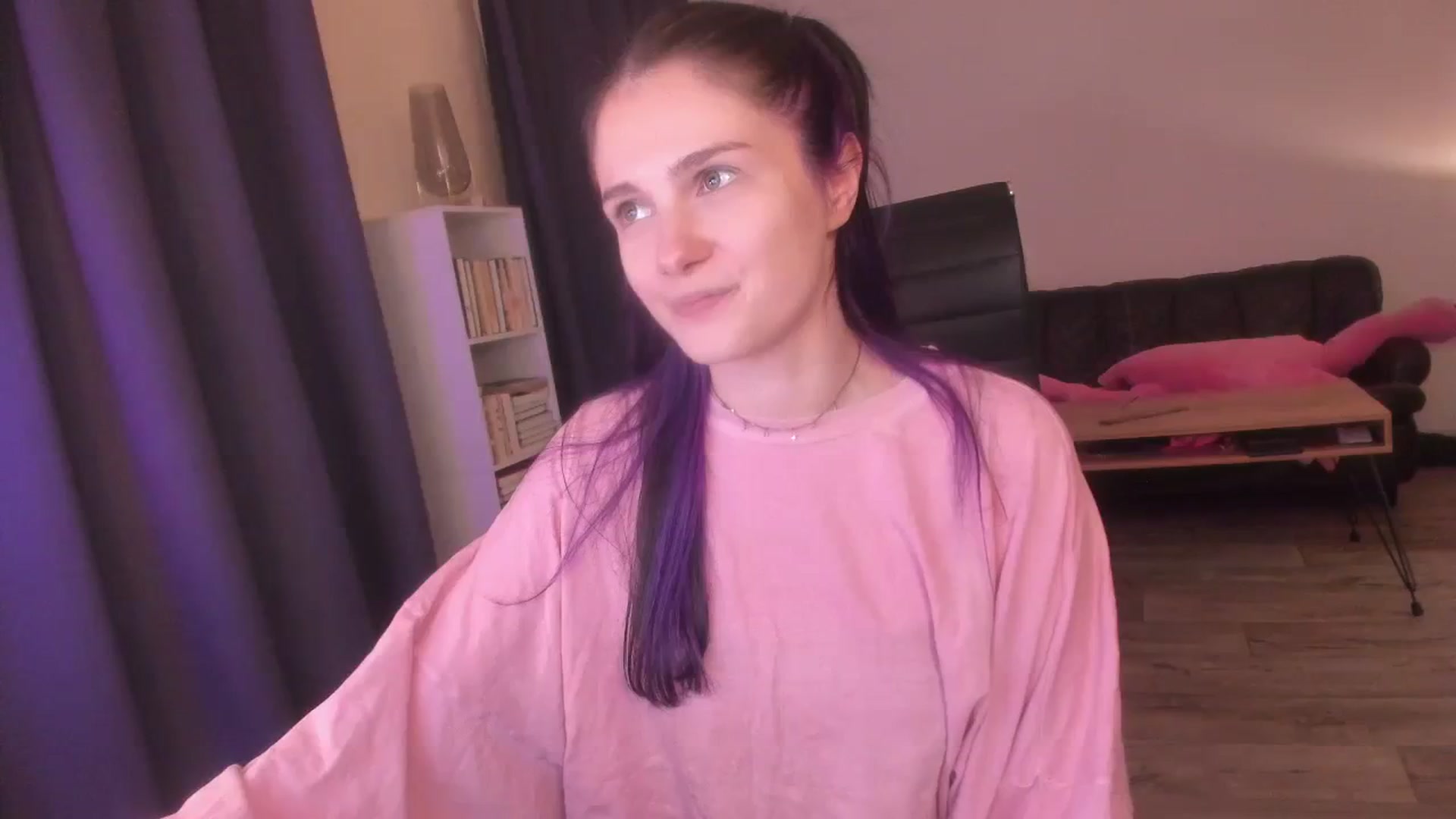 Gallery image thumbnail from Golightly_9's myfreecams stream on, 08/26/2023, 23:08 image 2 of 20