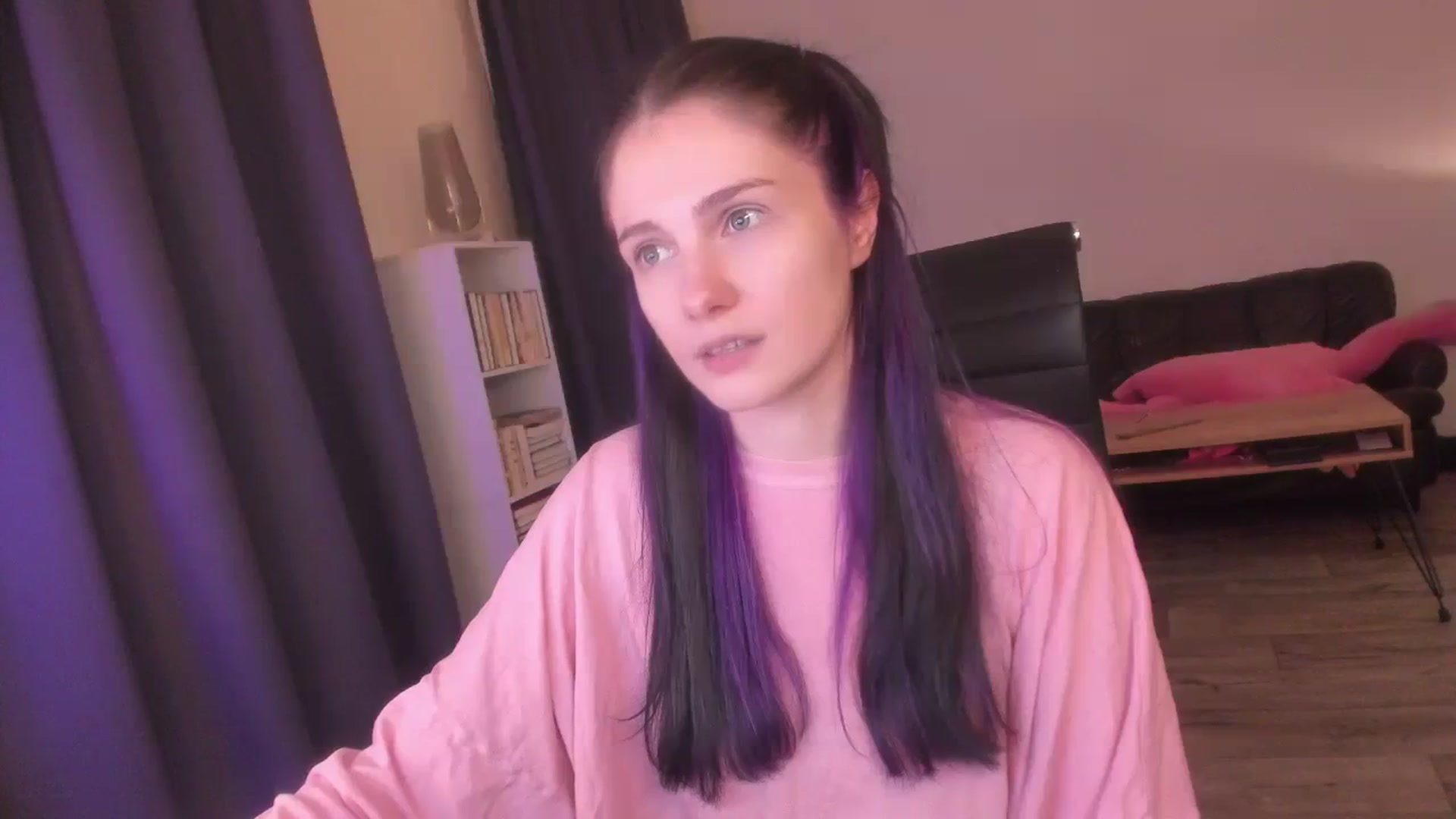 Gallery image thumbnail from Golightly_9's myfreecams stream on, 08/26/2023, 23:08 image 6 of 20