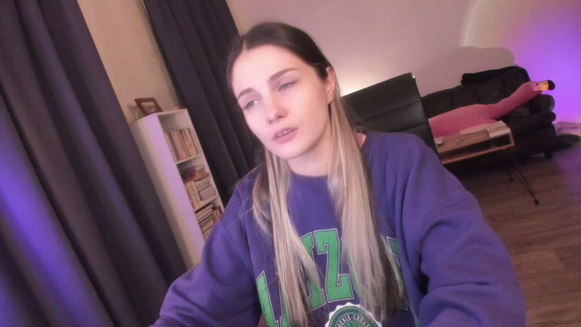 Gallery image thumbnail from Golightly_9's myfreecams stream on, 11/19/2023, 21:24 image 2 of 20