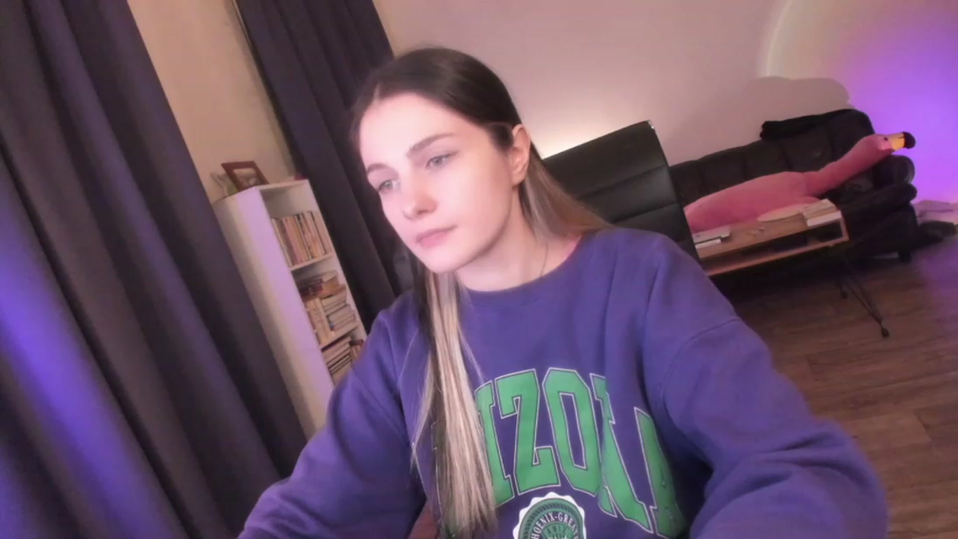 Gallery image thumbnail from Golightly_9's myfreecams stream on, 11/19/2023, 21:24 image 18 of 20