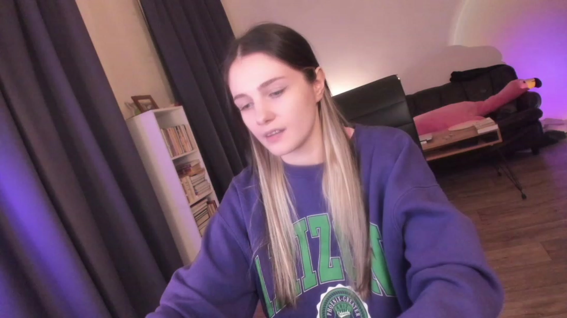 Gallery image thumbnail from Golightly_9's myfreecams stream on, 11/19/2023, 21:24 image 12 of 20