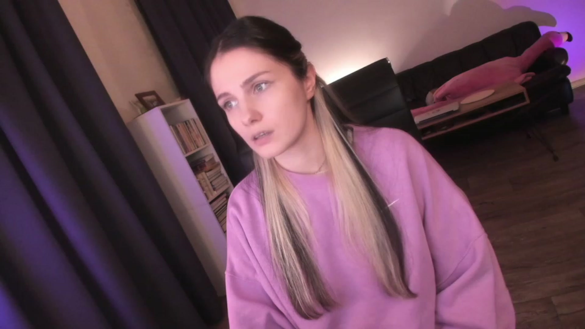 Gallery image thumbnail from Golightly_9's myfreecams stream on, 11/23/2023, 21:40 image 3 of 20