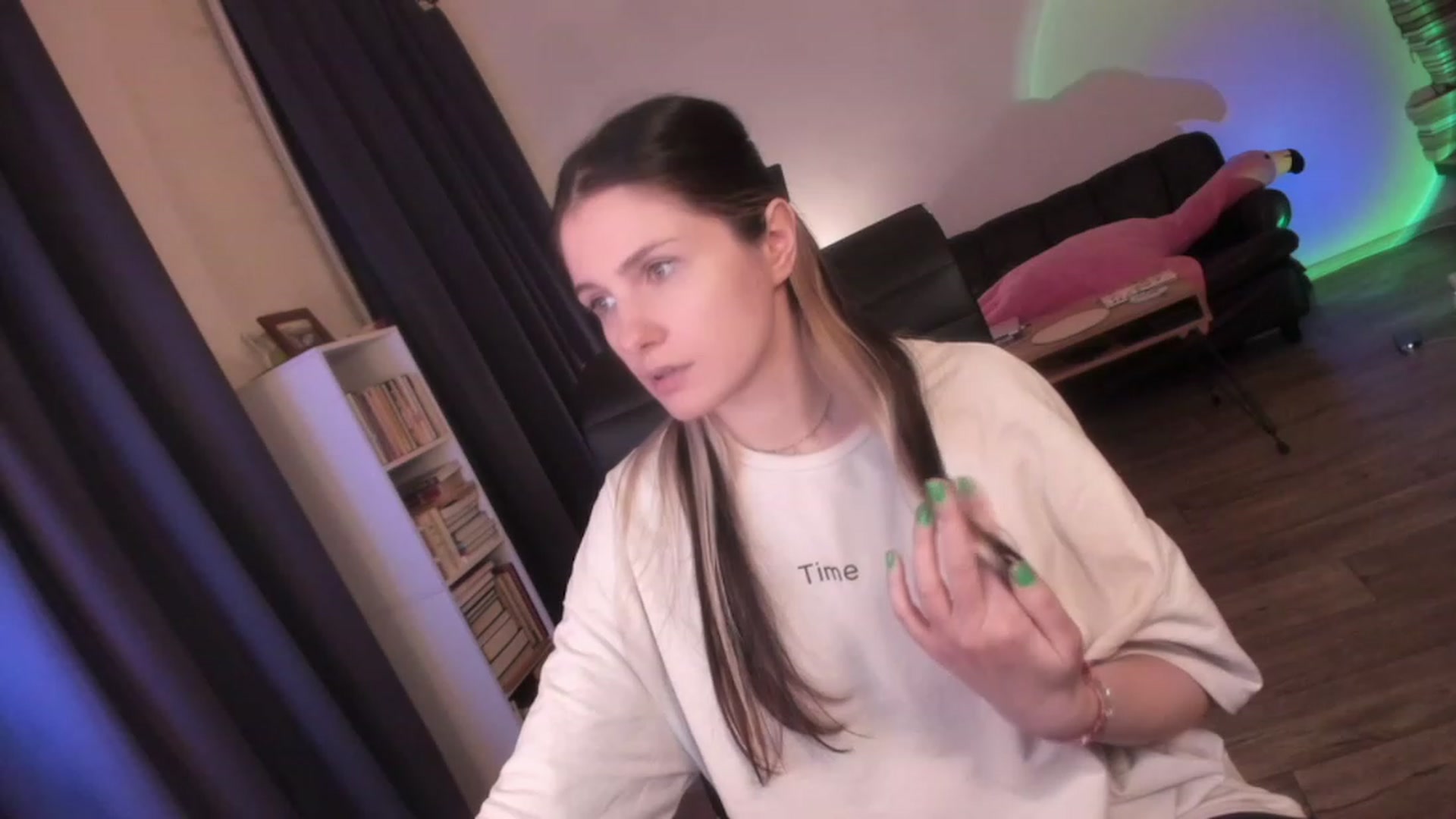Gallery image thumbnail from Golightly_9's myfreecams stream on, 11/25/2023, 21:12 image 6 of 20