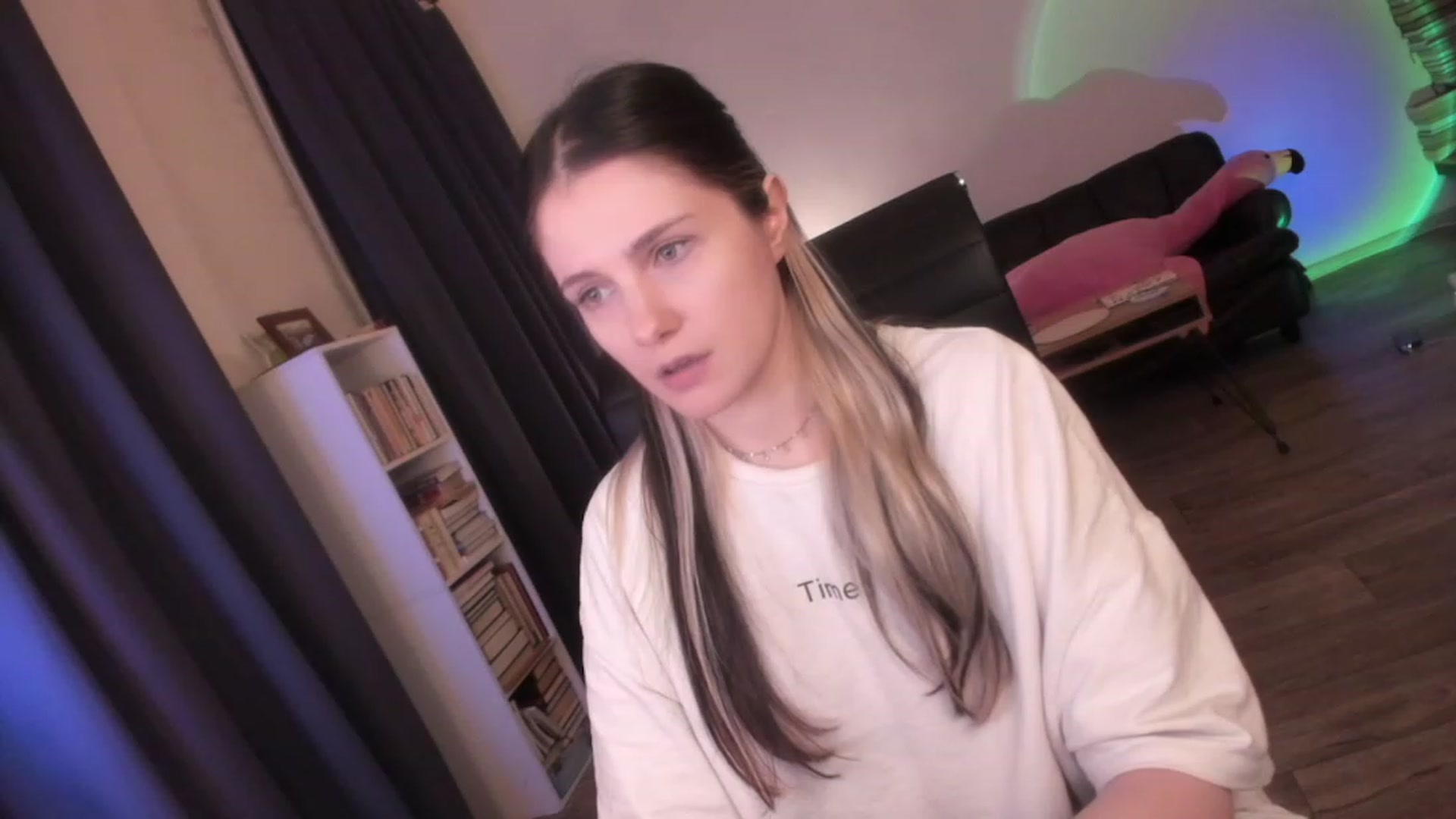 Gallery image thumbnail from Golightly_9's myfreecams stream on, 11/25/2023, 21:12 image 9 of 20