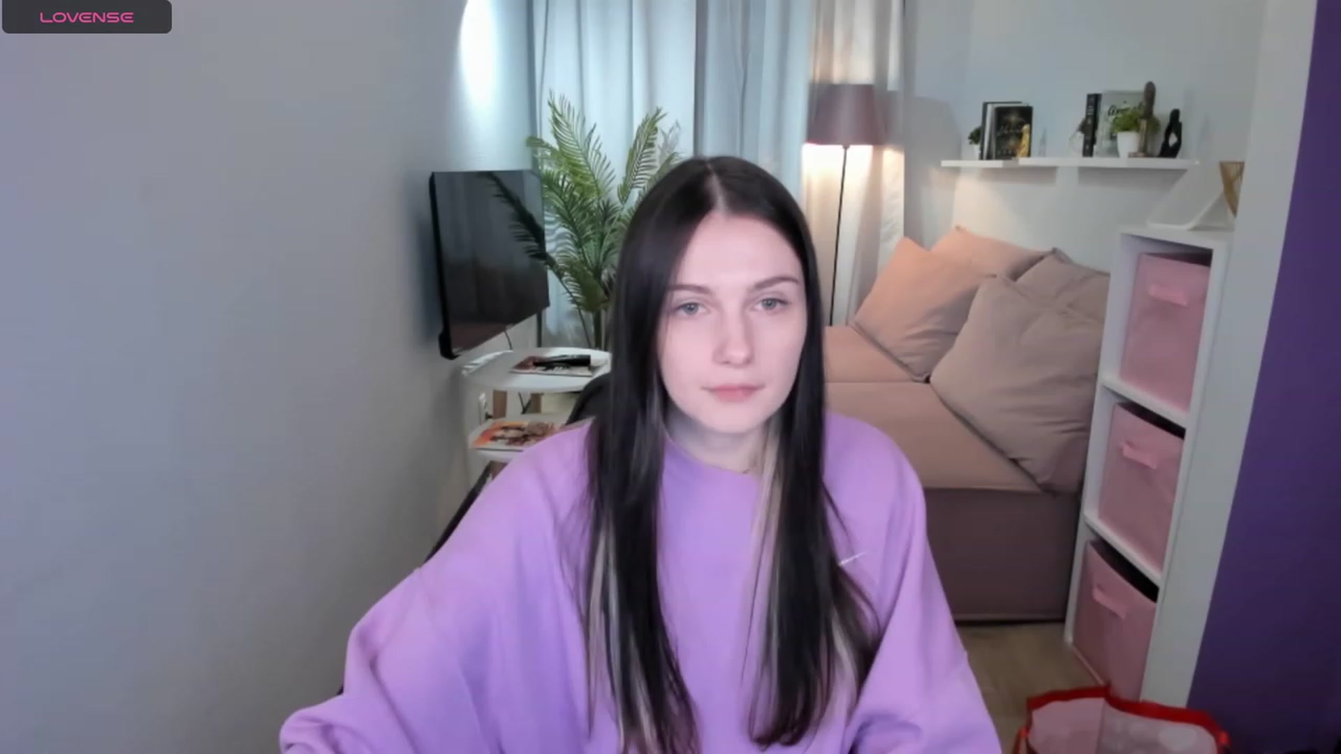 Gallery image thumbnail from Golightly_9's myfreecams stream on, 11/29/2023, 19:41 image 15 of 20