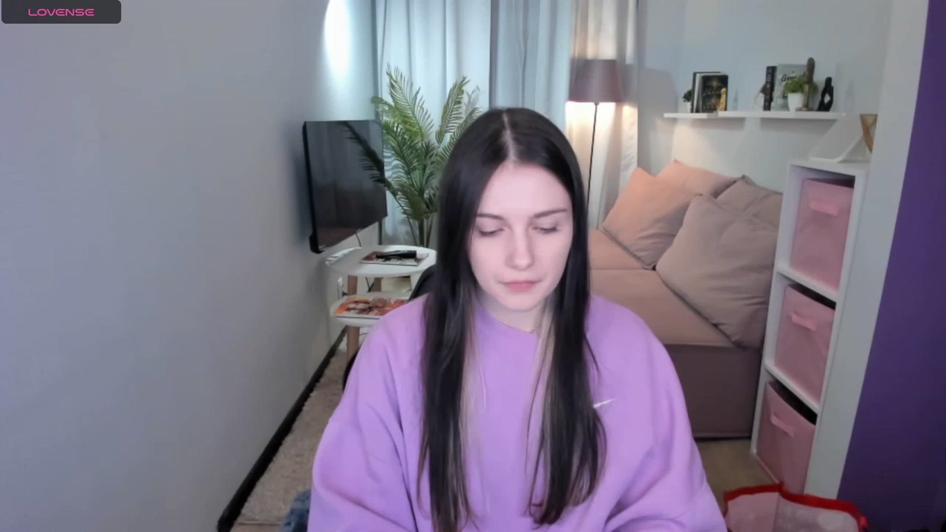 Gallery image thumbnail from Golightly_9's myfreecams stream on, 11/29/2023, 19:41 image 12 of 20