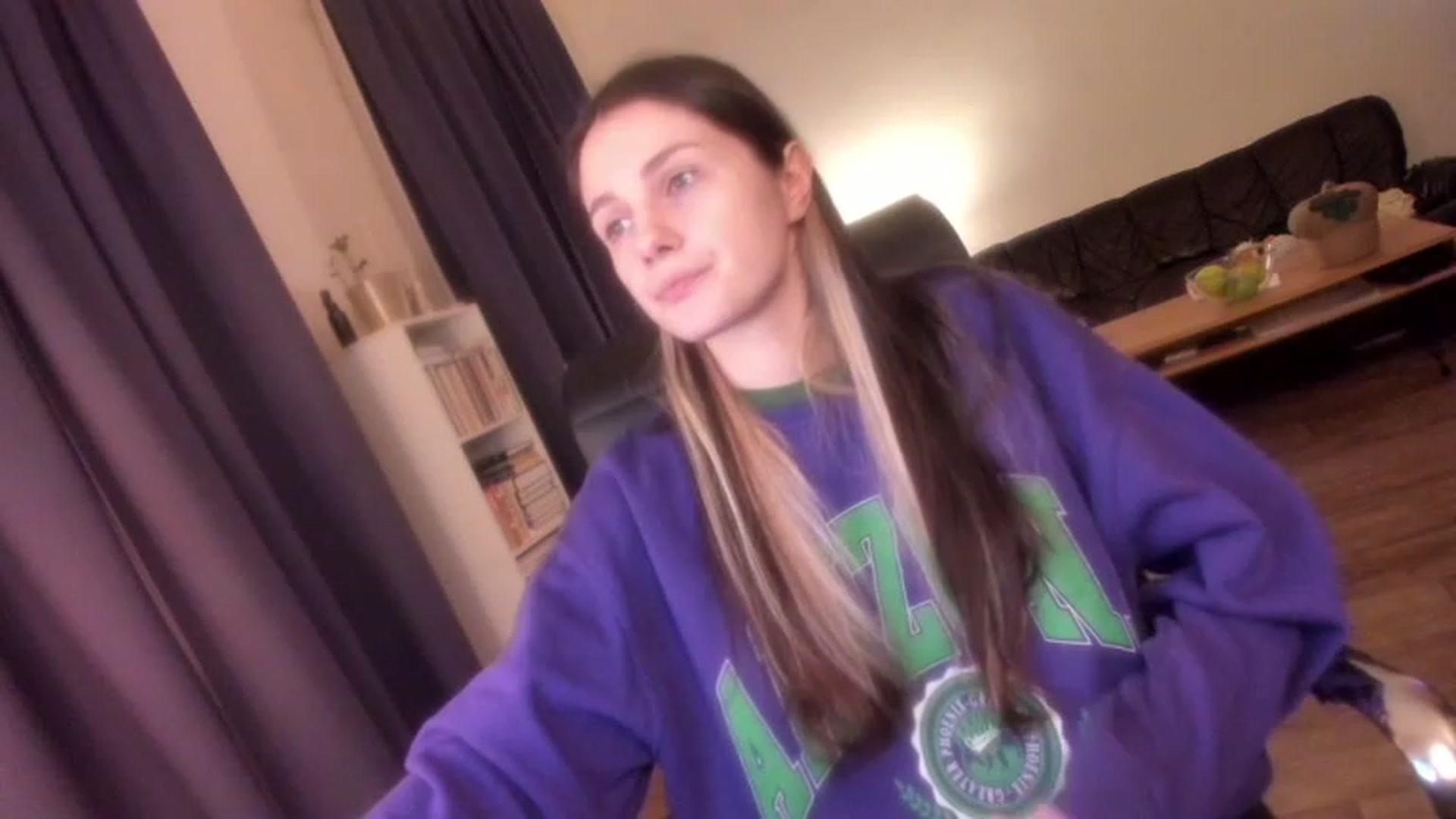 Gallery image thumbnail from Golightly_9's myfreecams stream on, 03/03/2024, 21:31 image 10 of 20