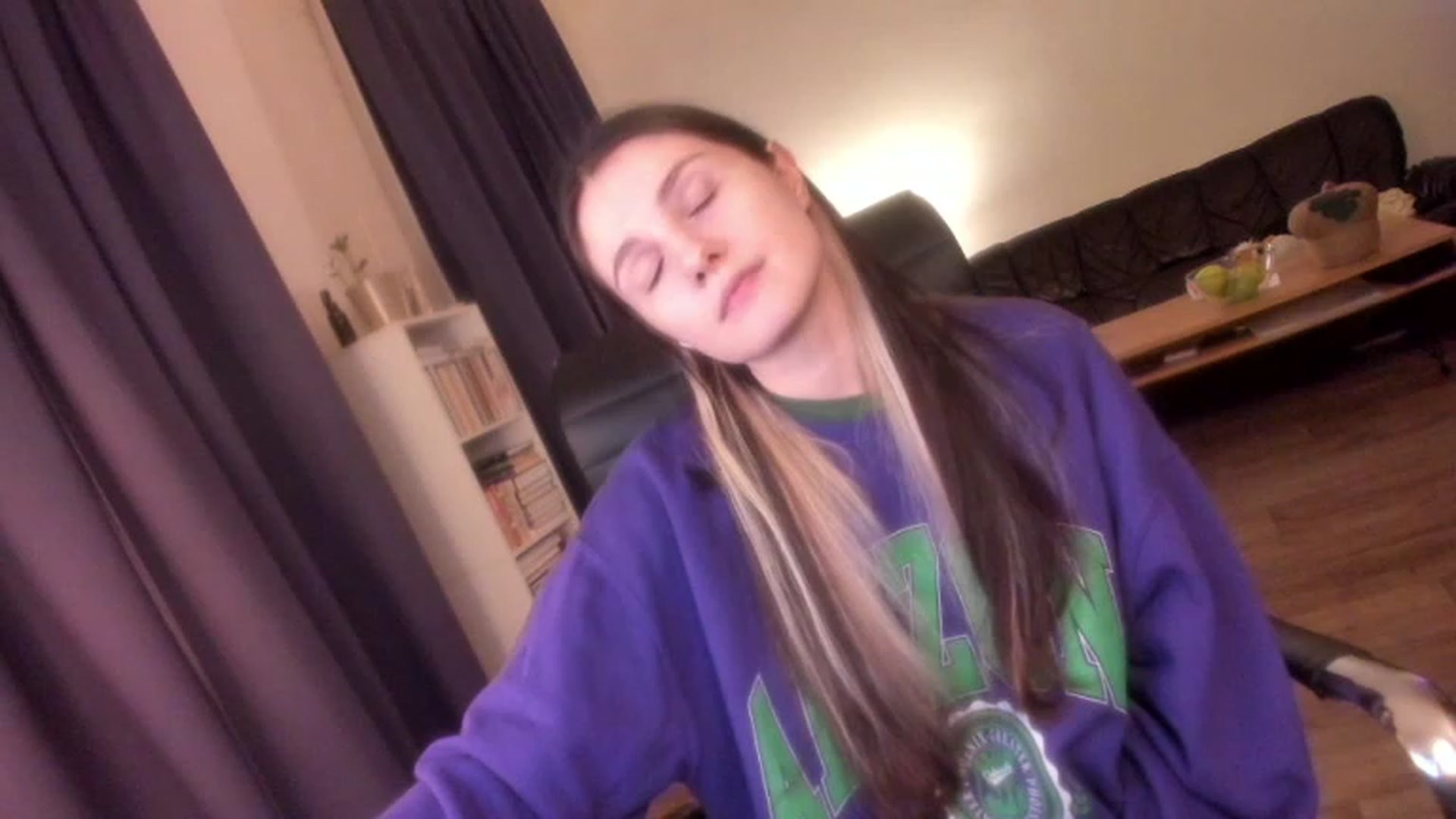 Gallery image thumbnail from Golightly_9's myfreecams stream on, 03/03/2024, 21:31 image 11 of 20